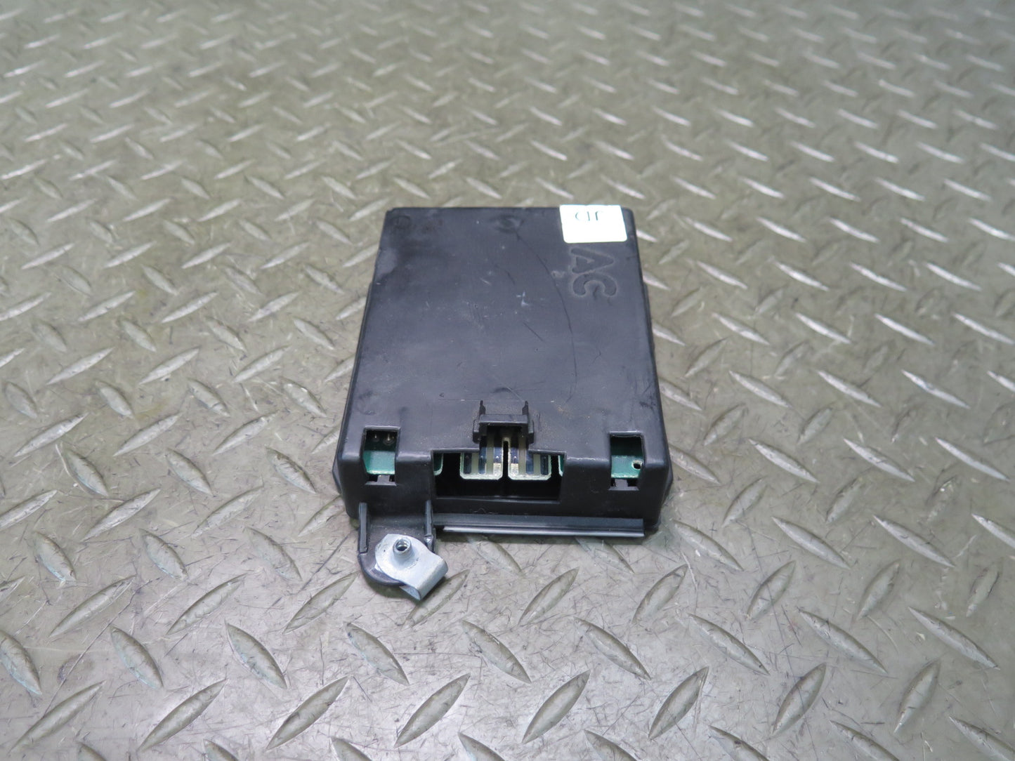 93-96 Chevrolet Corvette C4 Cruise Control Module 25140723 OEM