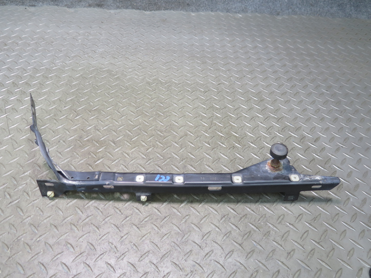 90-96 Chevrolet Corvette C4 Set of 2 Front Bumper Reinforcement Bracket OEM