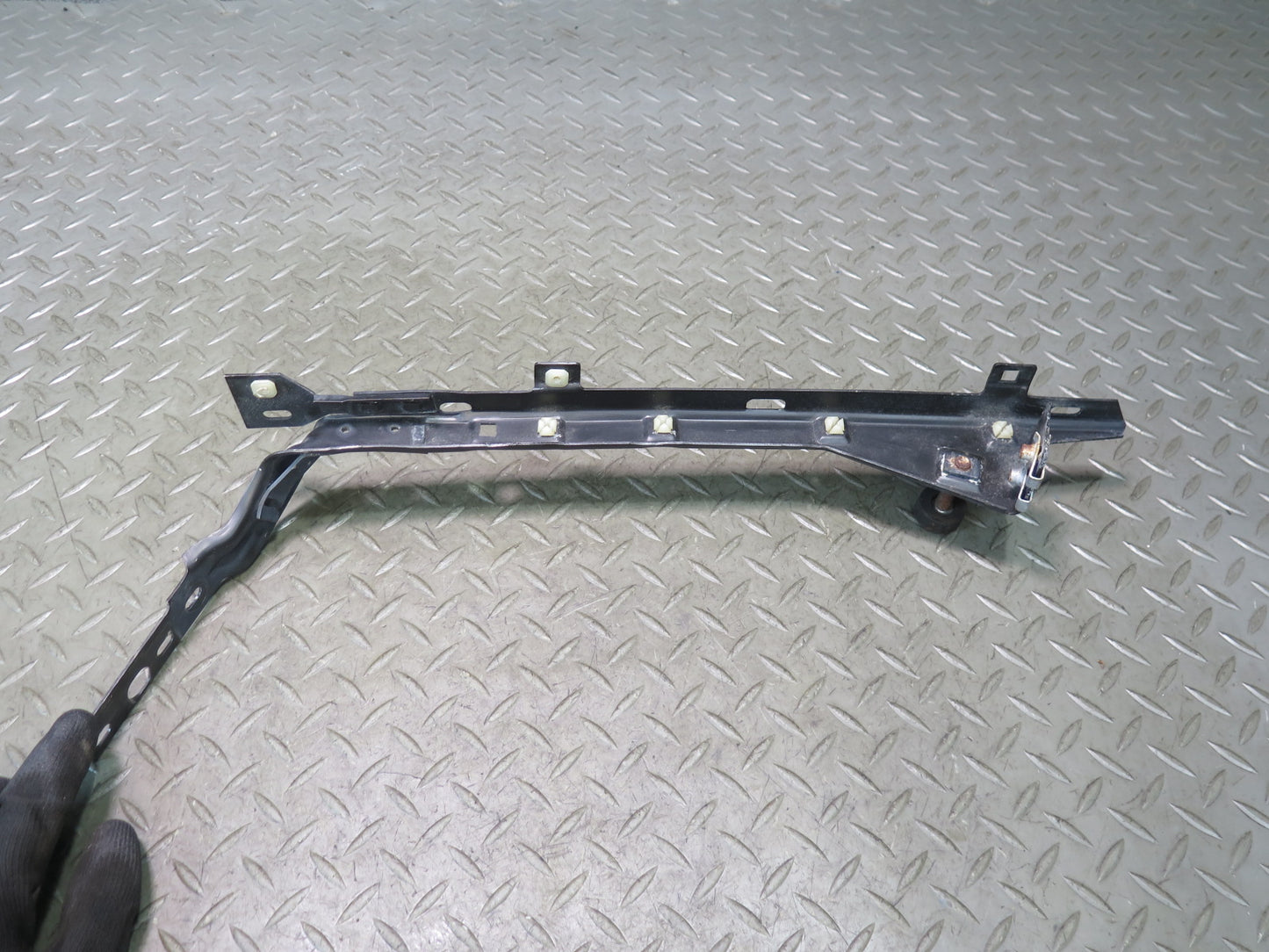 90-96 Chevrolet Corvette C4 Set of 2 Front Bumper Reinforcement Bracket OEM