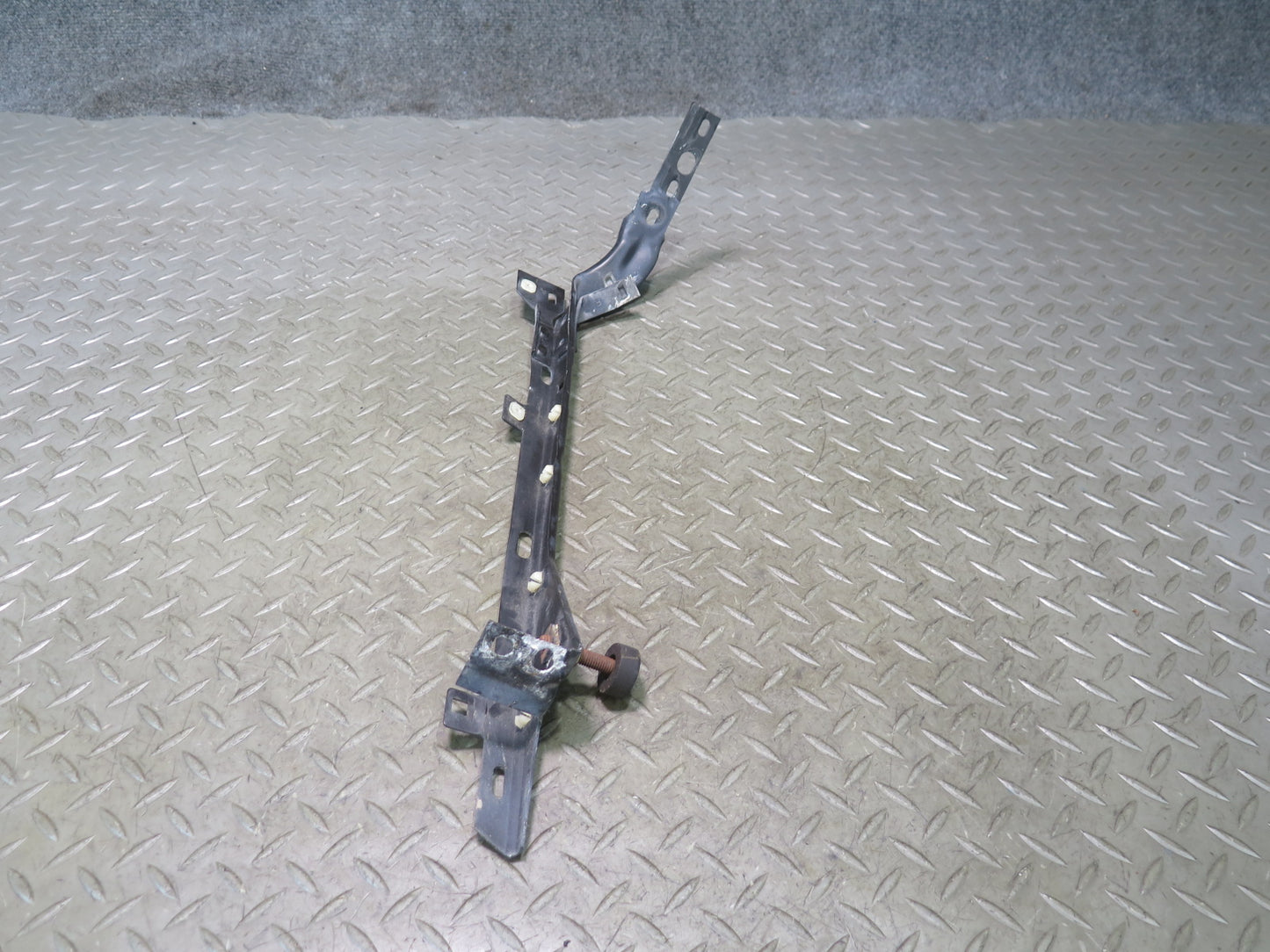 90-96 Chevrolet Corvette C4 Set of 2 Front Bumper Reinforcement Bracket OEM
