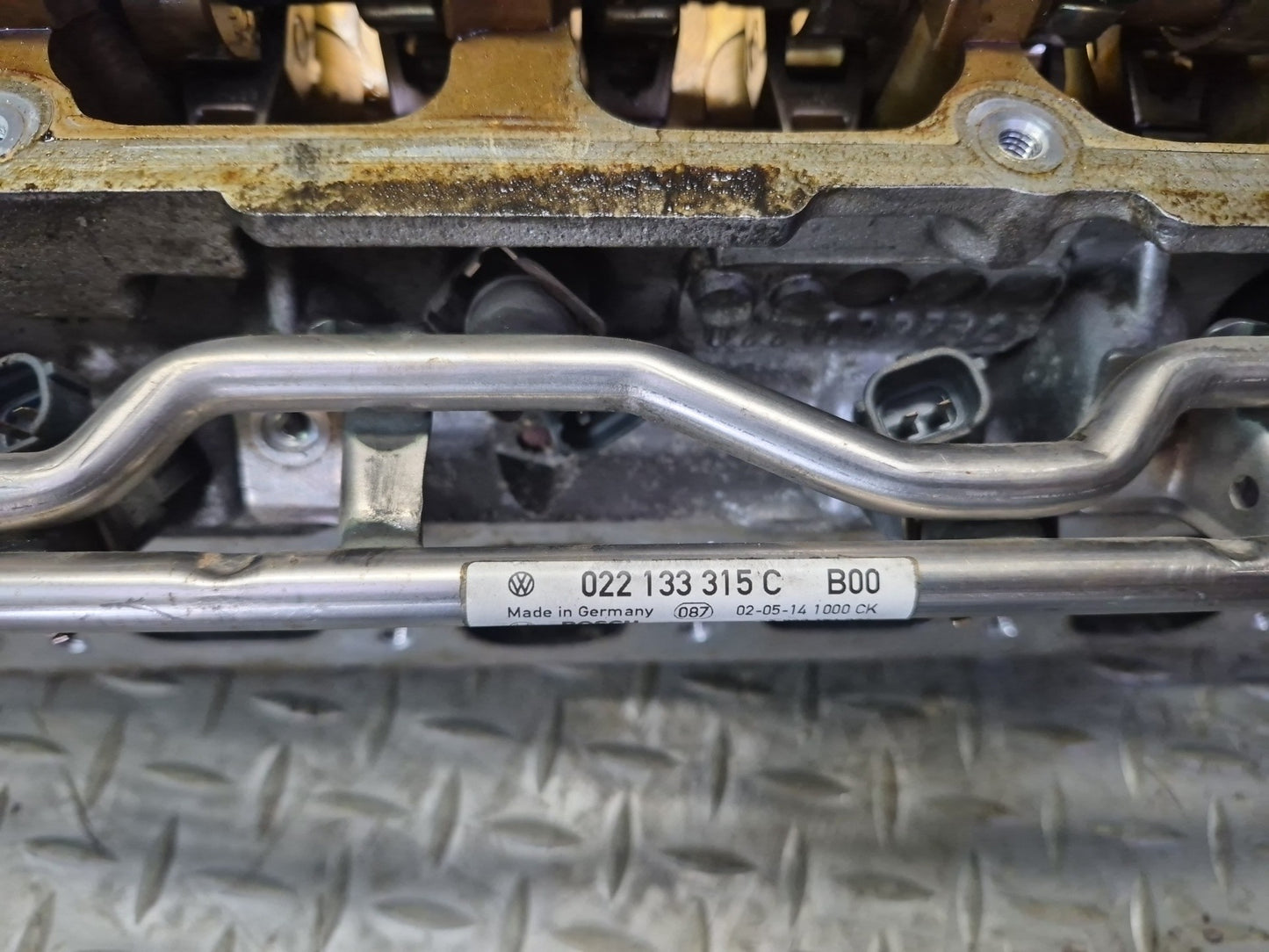 01-03 VW Eurovan T4 2.8L AXK VR6 Engine Cylinder Head w Camshafts 108K Miles OEM