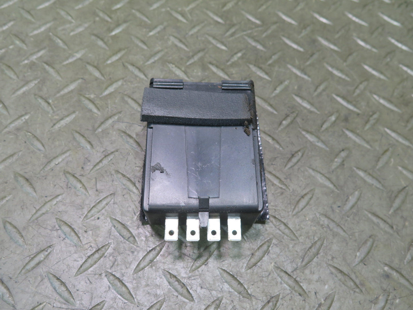 90-96 Chevrolet Corvette C4 KEY Alarm Module OEM