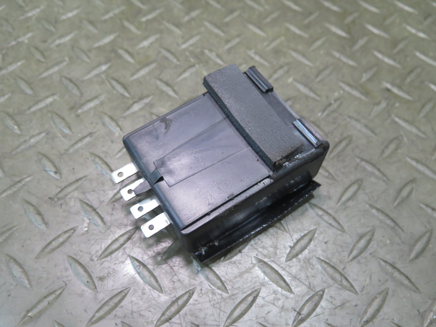 90-96 Chevrolet Corvette C4 KEY Alarm Module OEM