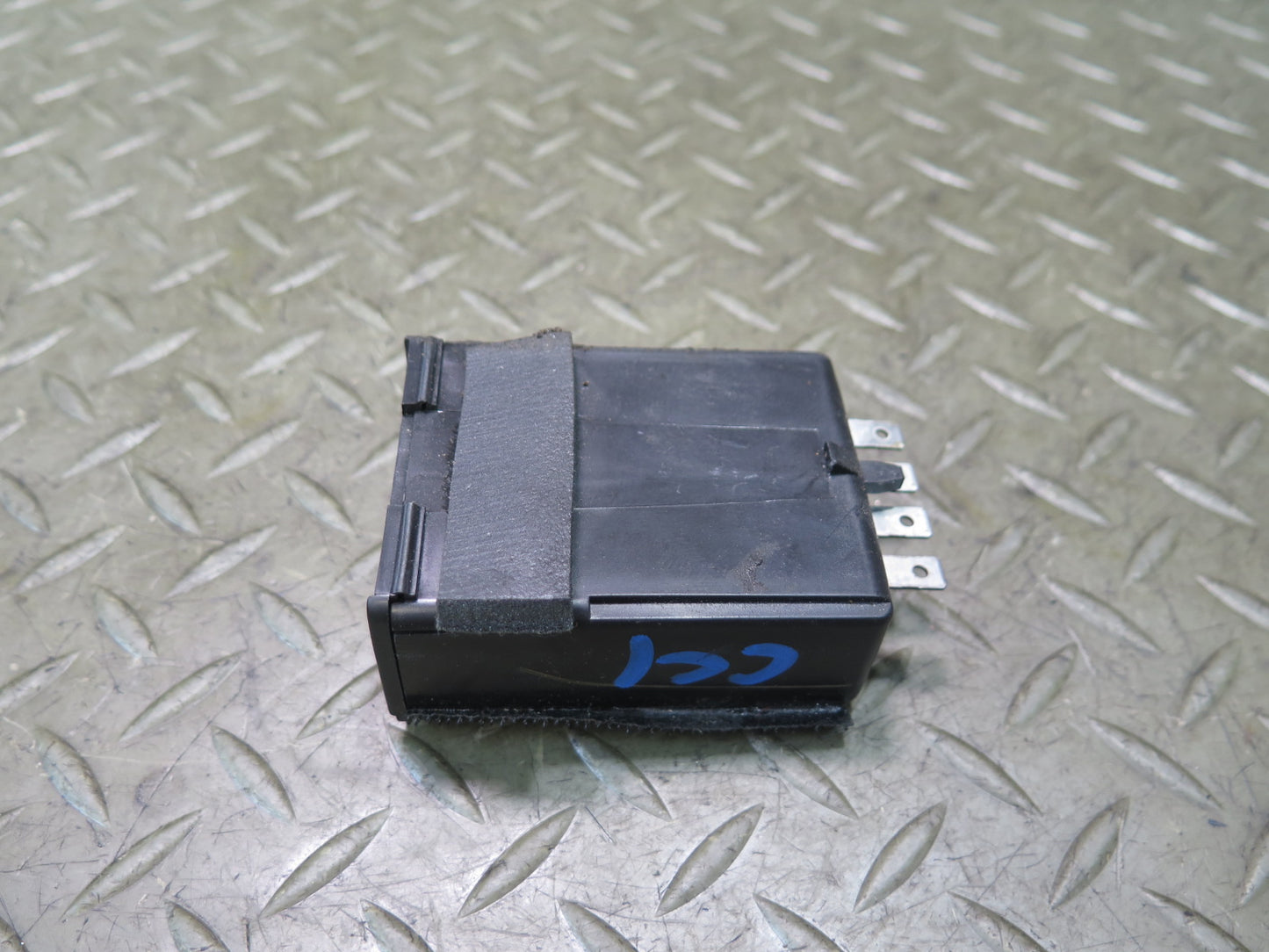 90-96 Chevrolet Corvette C4 KEY Alarm Module OEM