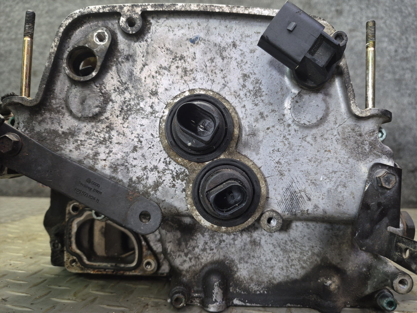 01-03 VW Eurovan T4 2.8L AXK VR6 Engine Cylinder Head w Camshafts 108K Miles OEM