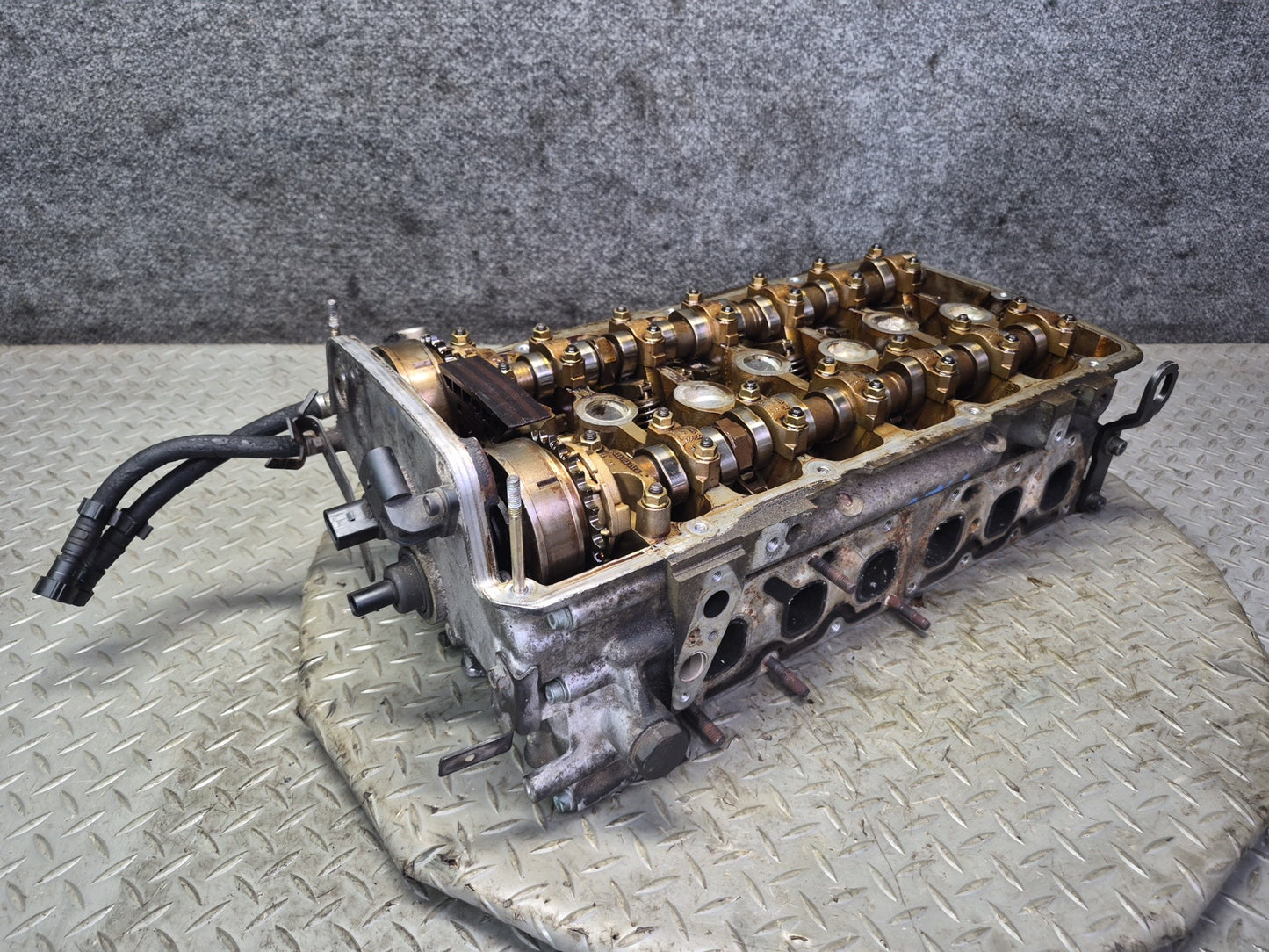 01-03 VW Eurovan T4 2.8L AXK VR6 Engine Cylinder Head w Camshafts 108K Miles OEM