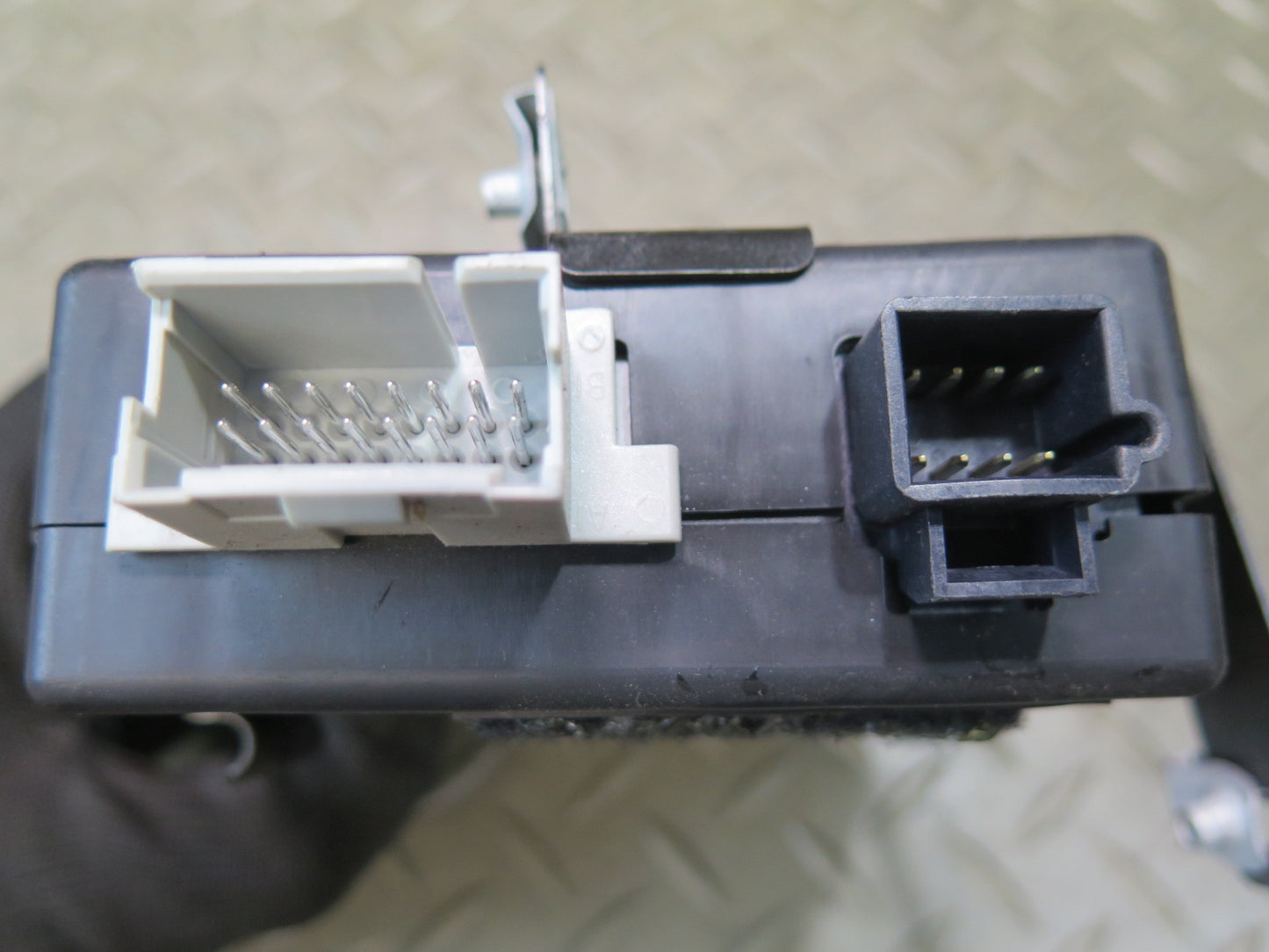 90-96 Chevrolet Corvette C4 Keyless Entry Anti Theft Control Module OEM