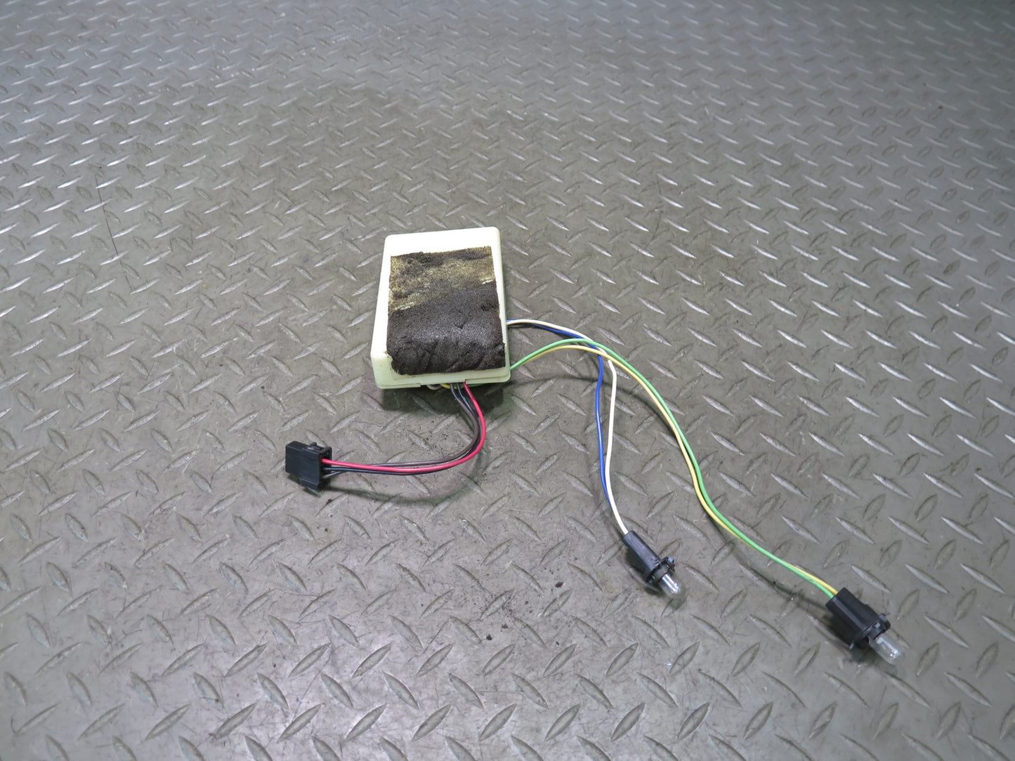 93-96 Chevrolet Corvette C4 TPMS Tire Pressure Sensor Module 10161858 OEM