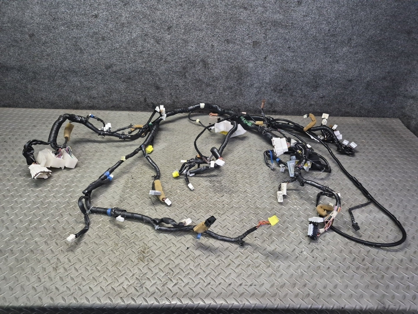 2006 Nissan 350Z Z33 Convertible VQ35HR M/T Main Dash Wire Wiring Harness OEM