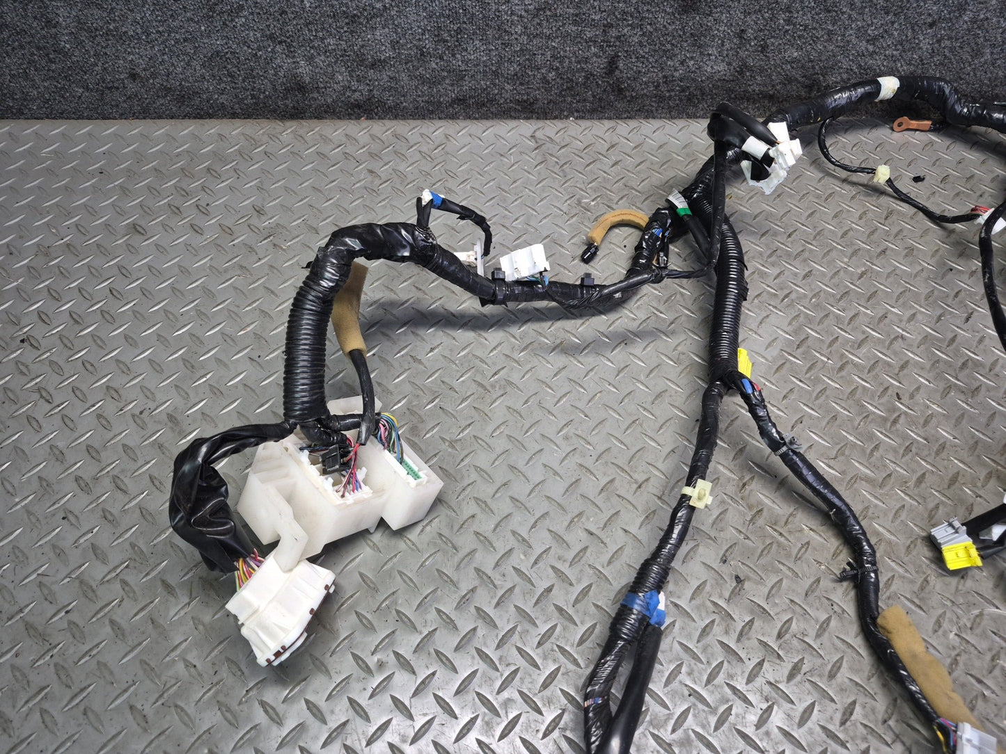 2006 Nissan 350Z Z33 Convertible VQ35HR M/T Main Dash Wire Wiring Harness OEM