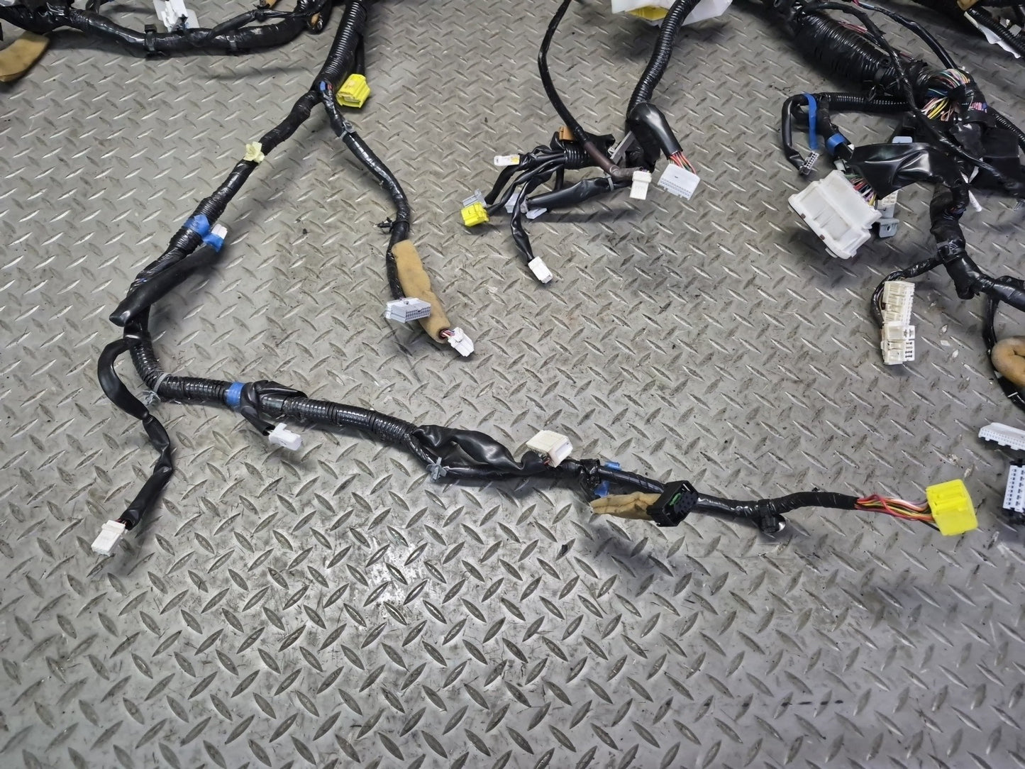 2006 Nissan 350Z Z33 Convertible VQ35HR M/T Main Dash Wire Wiring Harness OEM
