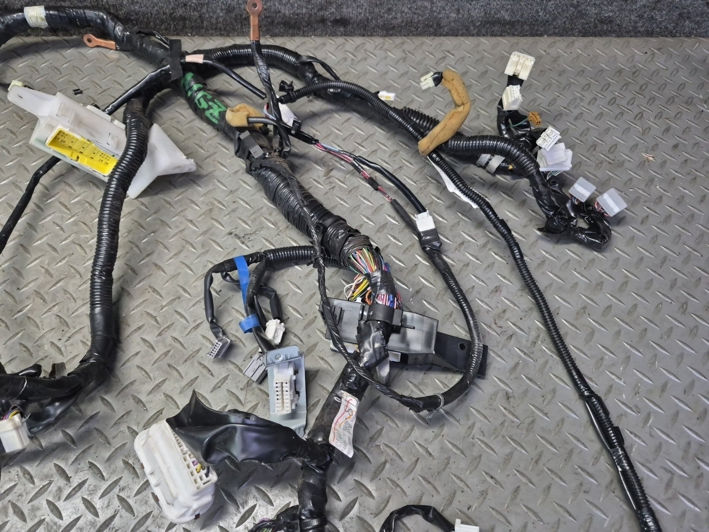 2006 Nissan 350Z Z33 Convertible VQ35HR M/T Main Dash Wire Wiring Harness OEM