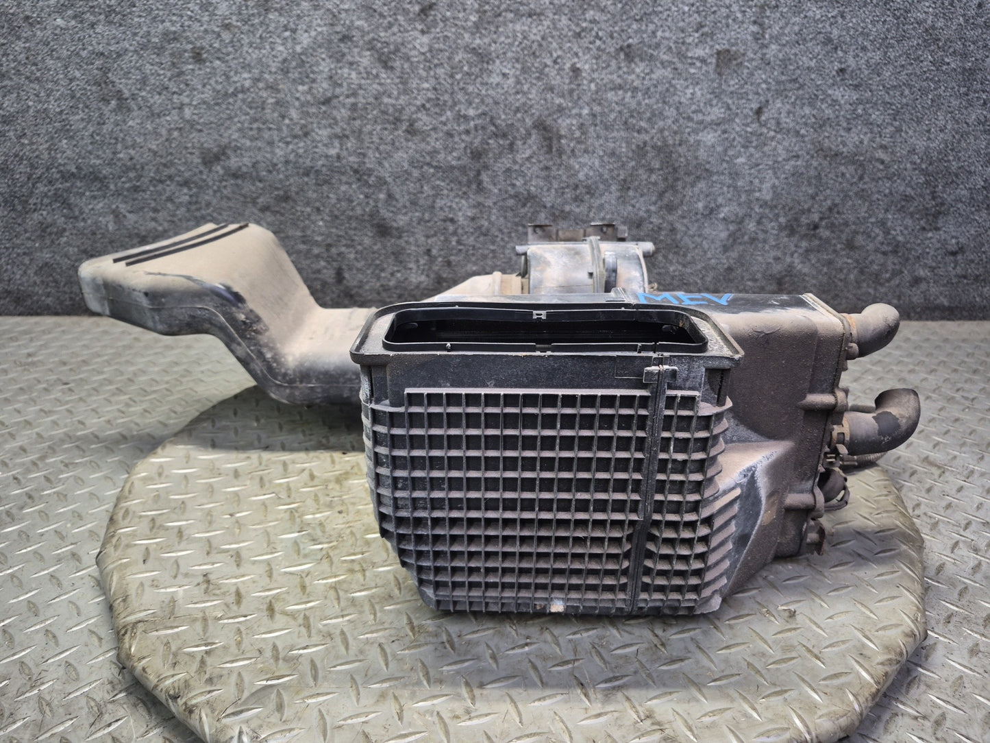 99-03 VW Eurovan T4 Front Hvac Blower Motor Climate Box w Duct 701820024B OEM