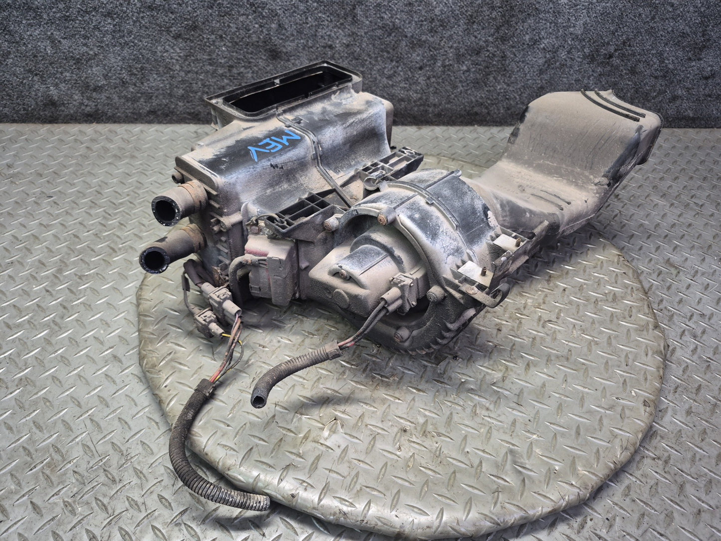 99-03 VW Eurovan T4 Front Hvac Blower Motor Climate Box w Duct 701820024B OEM