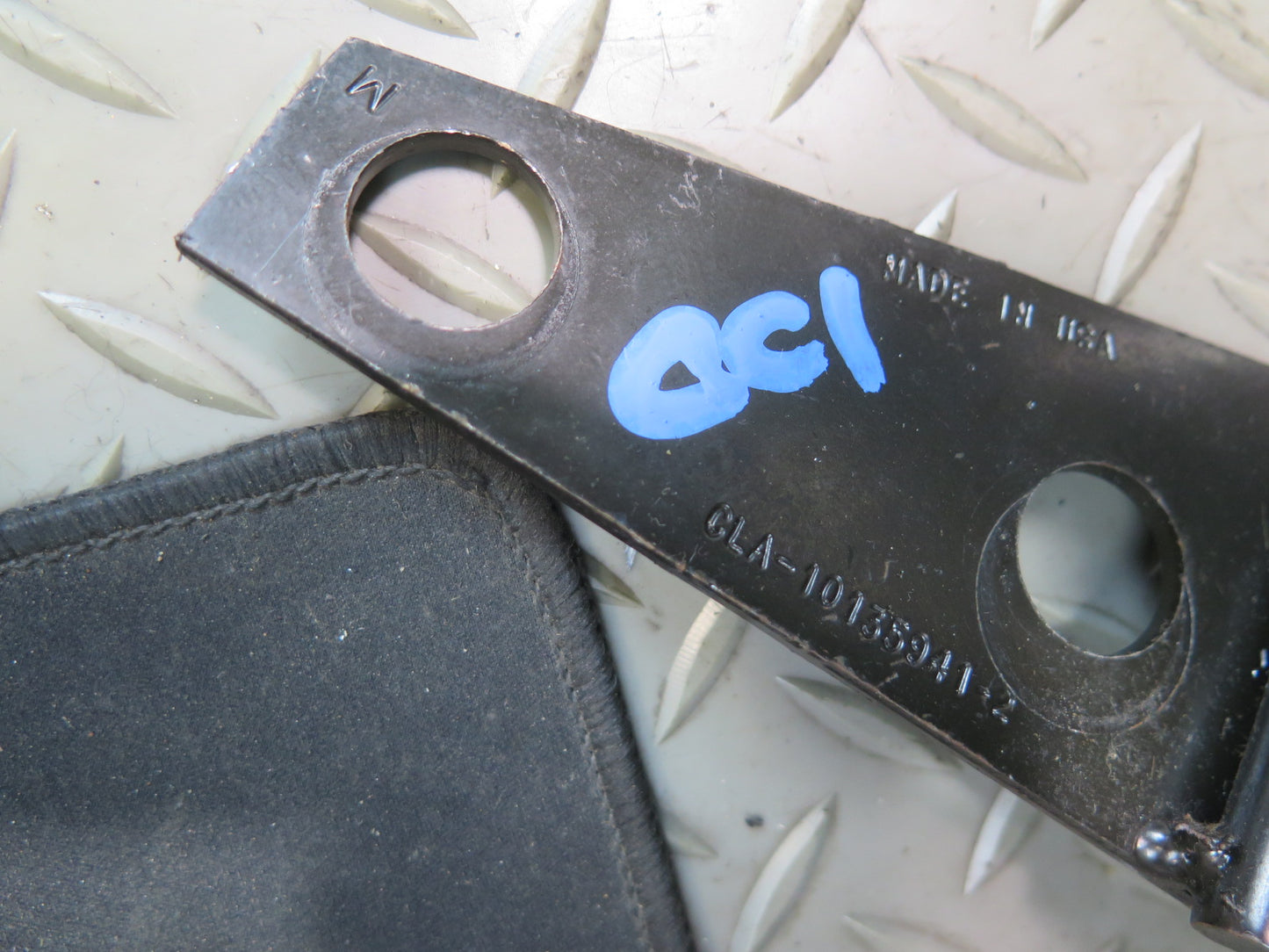 90-96 Chevrolet Corvette C4 Convertible TOP Deck Lid Lock Latch Striker Set OEM