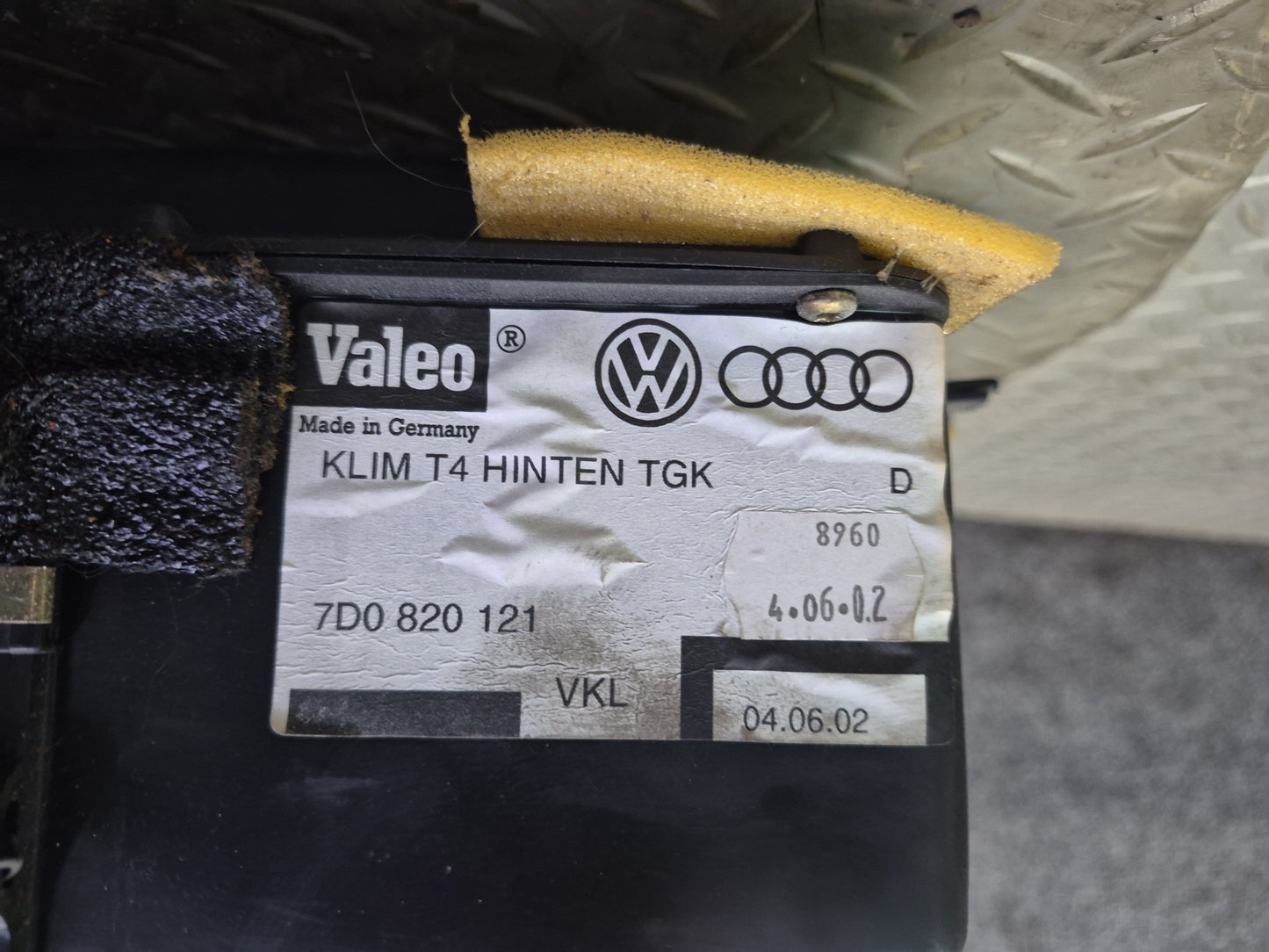 99-03 VW Eurovan T4 Rear Hvac A/C Evaporator Blower Motor Climate Box OEM
