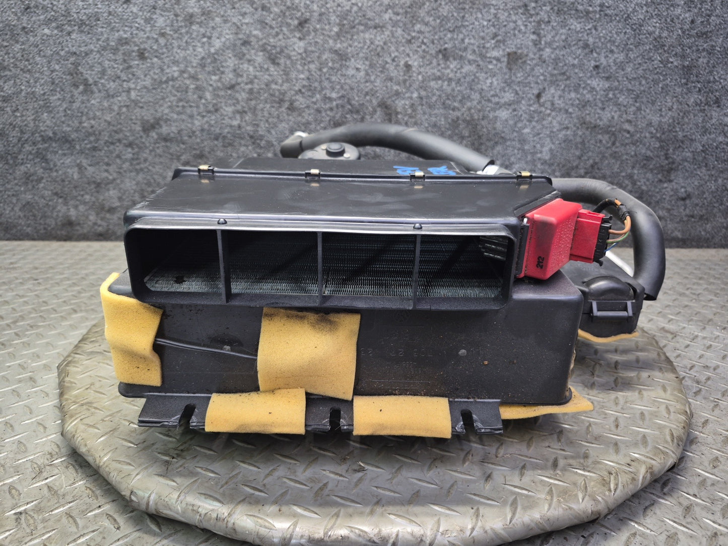 99-03 VW Eurovan T4 Rear Hvac A/C Evaporator Blower Motor Climate Box OEM