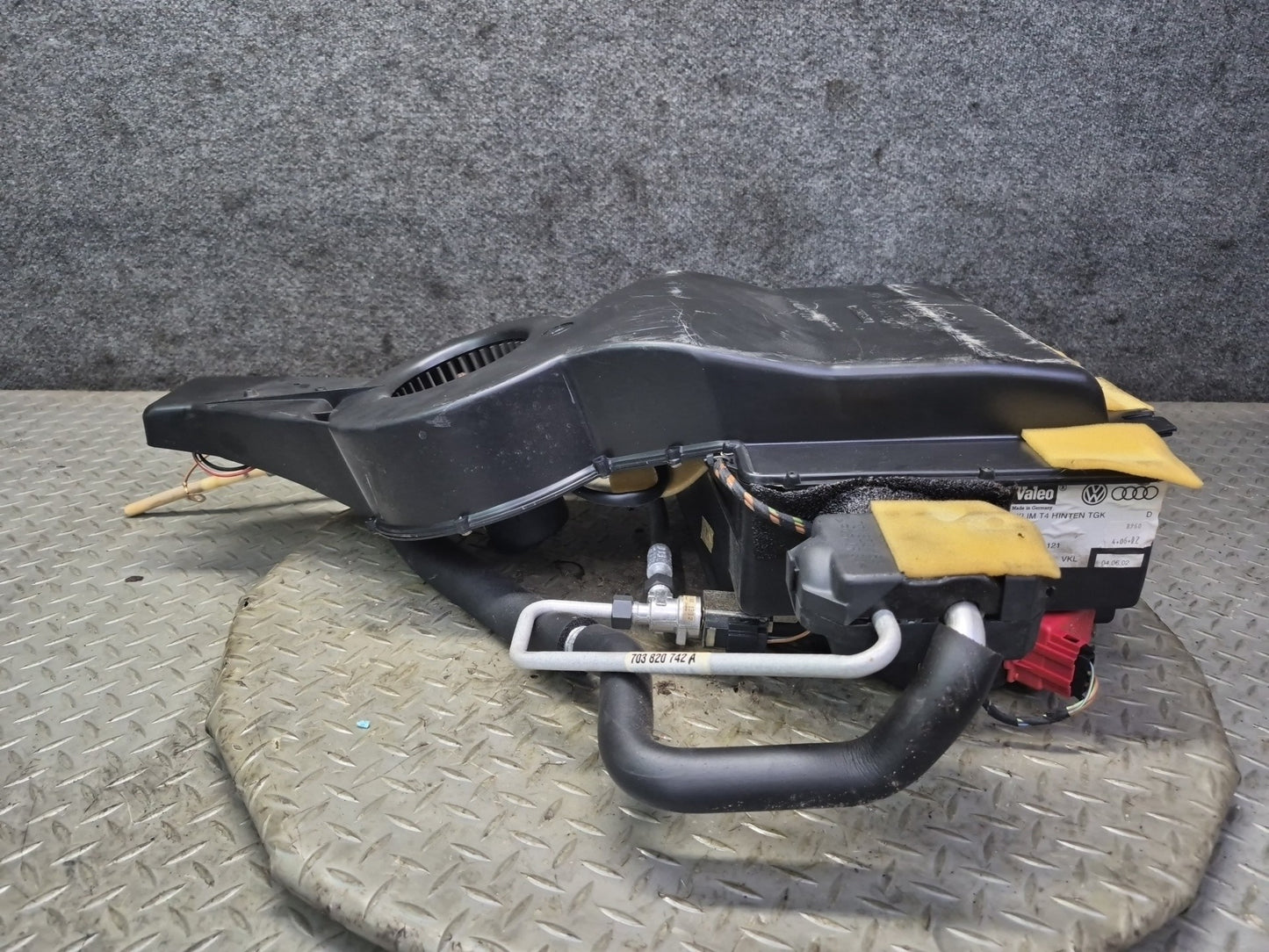 99-03 VW Eurovan T4 Rear Hvac A/C Evaporator Blower Motor Climate Box OEM