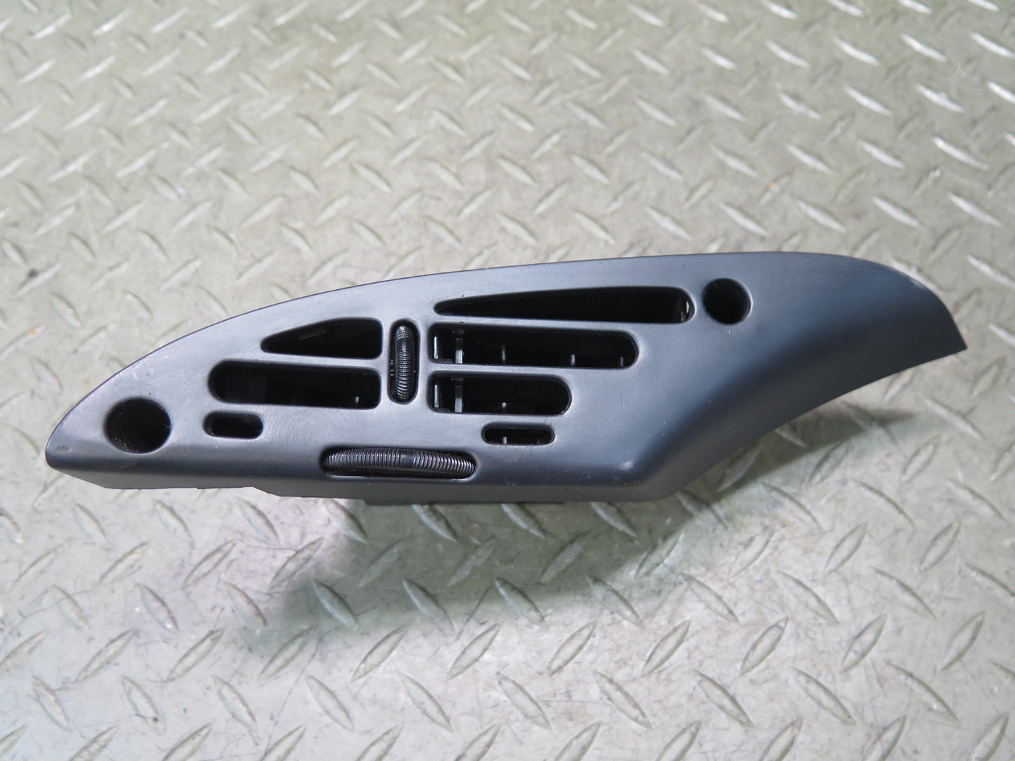 94-96 Chevrolet Corvette C4 Dash Front Left A/C Air Vent Grille 10086045 OEM