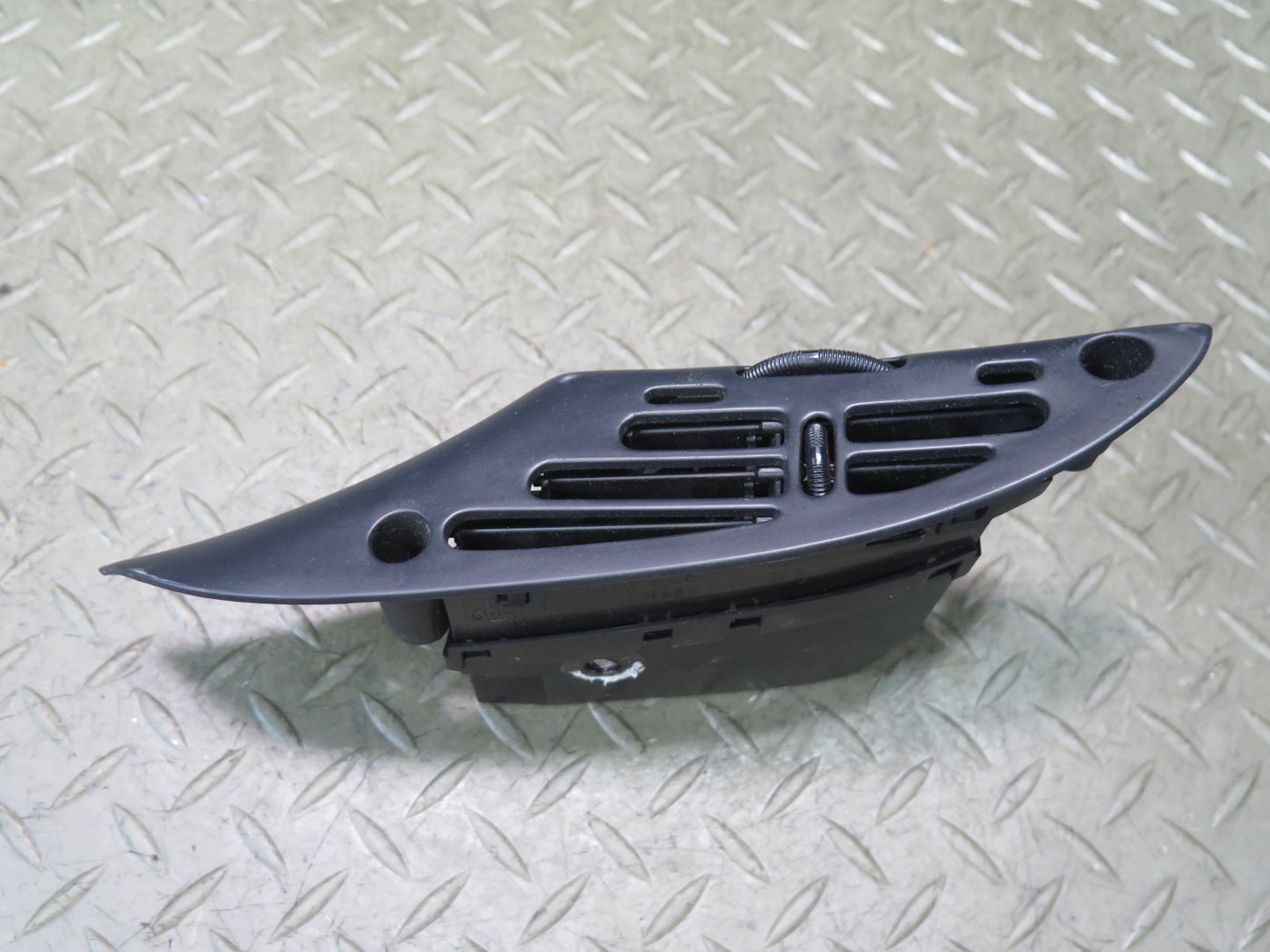 94-96 Chevrolet Corvette C4 Dash Front Left A/C Air Vent Grille 10086045 OEM
