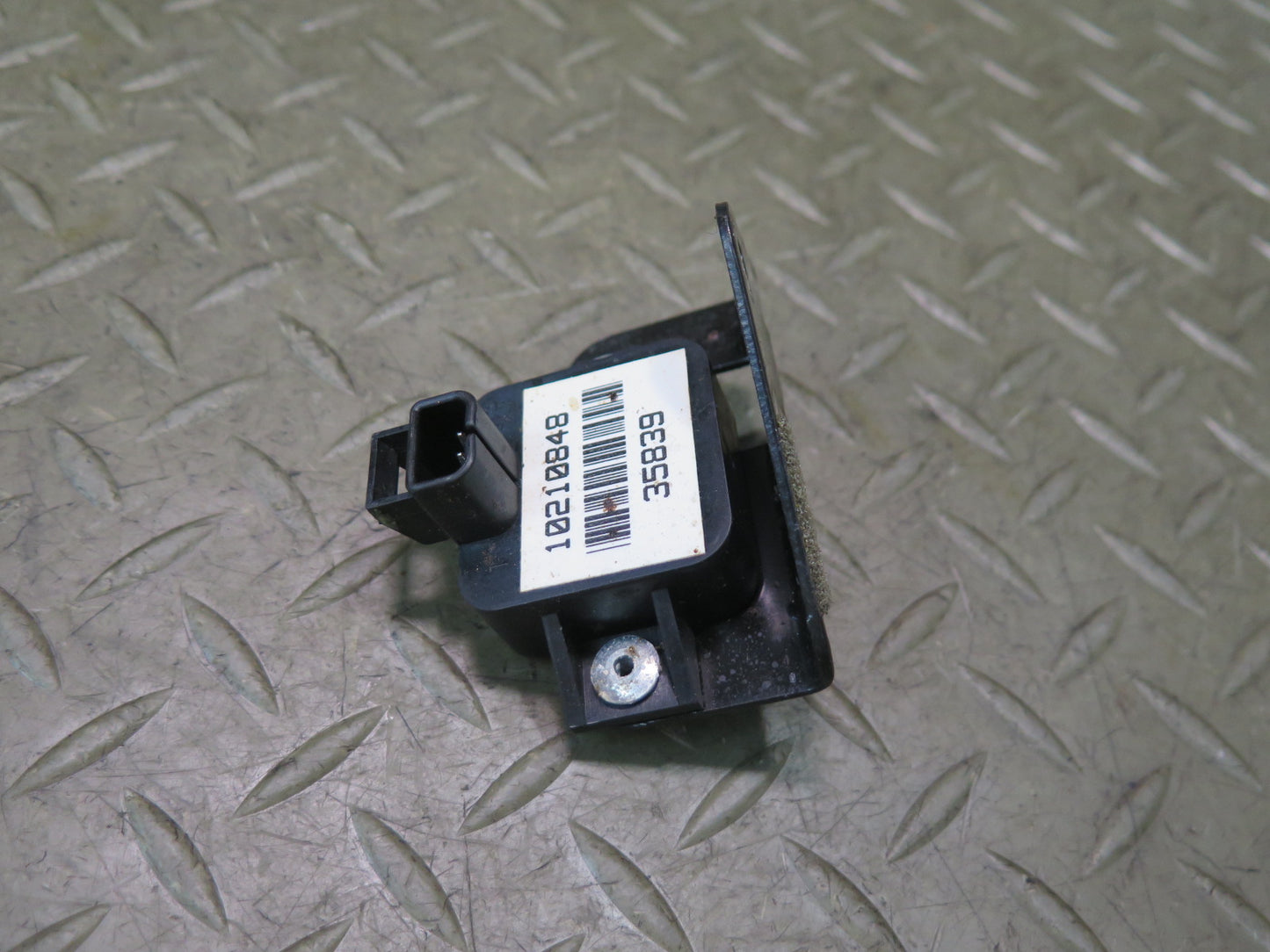 94-96 Chevrolet Corvette C4 Lateral Accelerometer Sensor 10210848 OEM