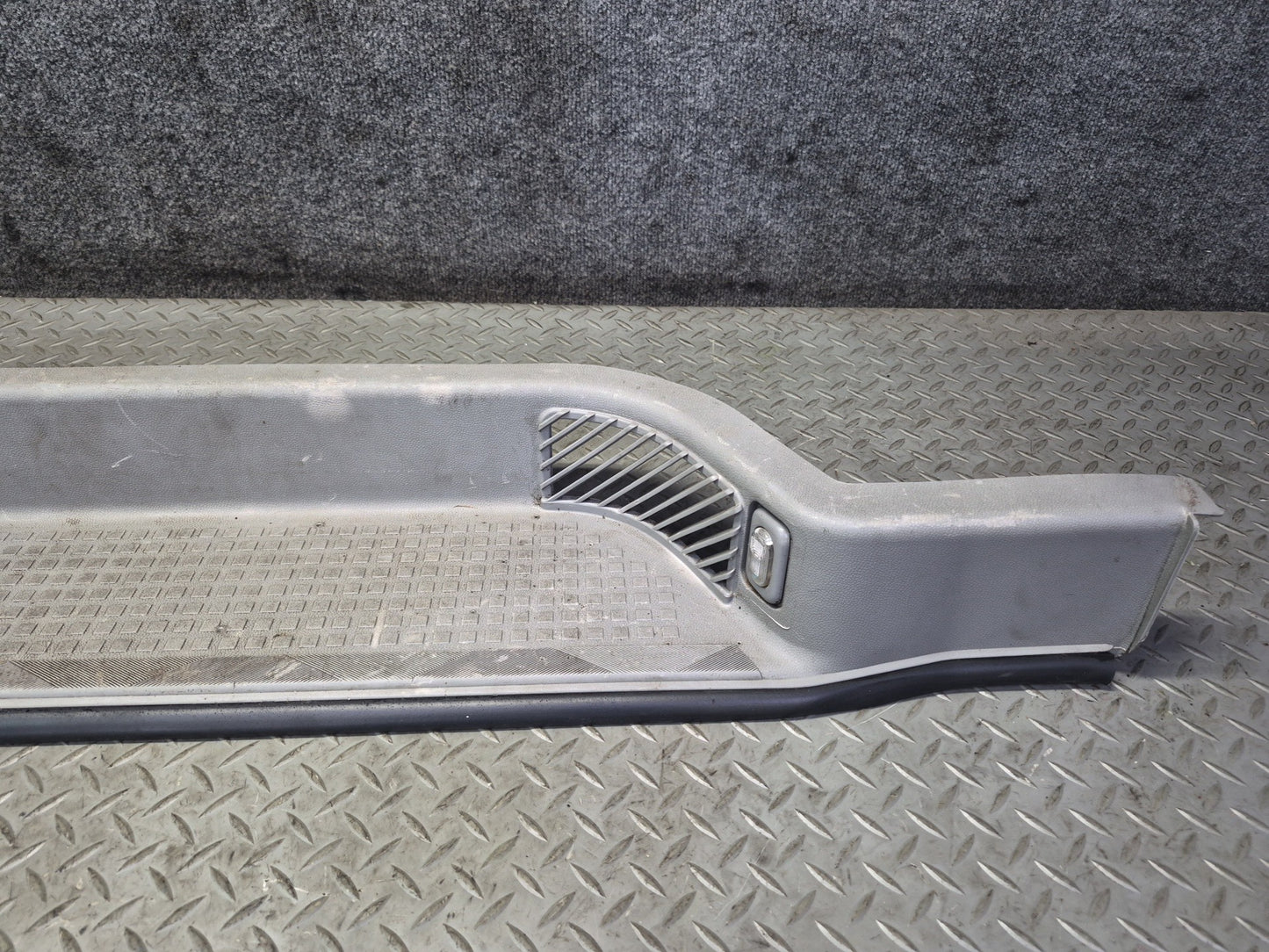 99-03 VW Eurovan T4 Right Door Sliding Step Trim Panel 701863726B OEM