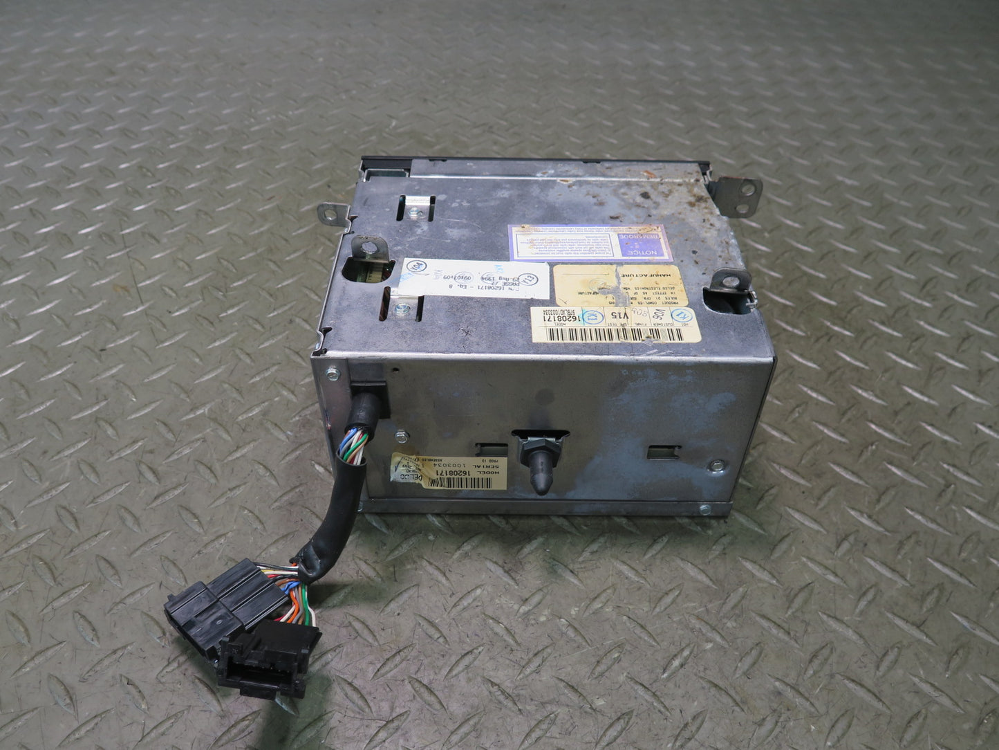 95-96 Chevrolet Corvette C4 Cassette Radio CD Player Receiver Head Unit OEM