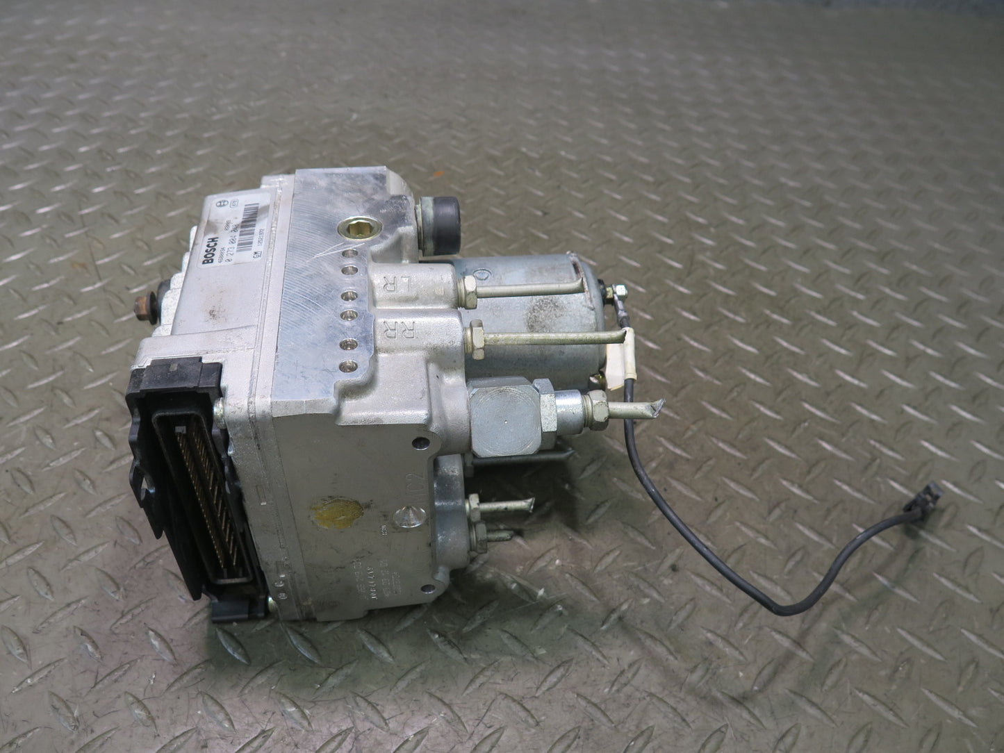 1995 Chevrolet Corvette C4 Anti Lock Brake ABS Pump Module 12521972 OEM