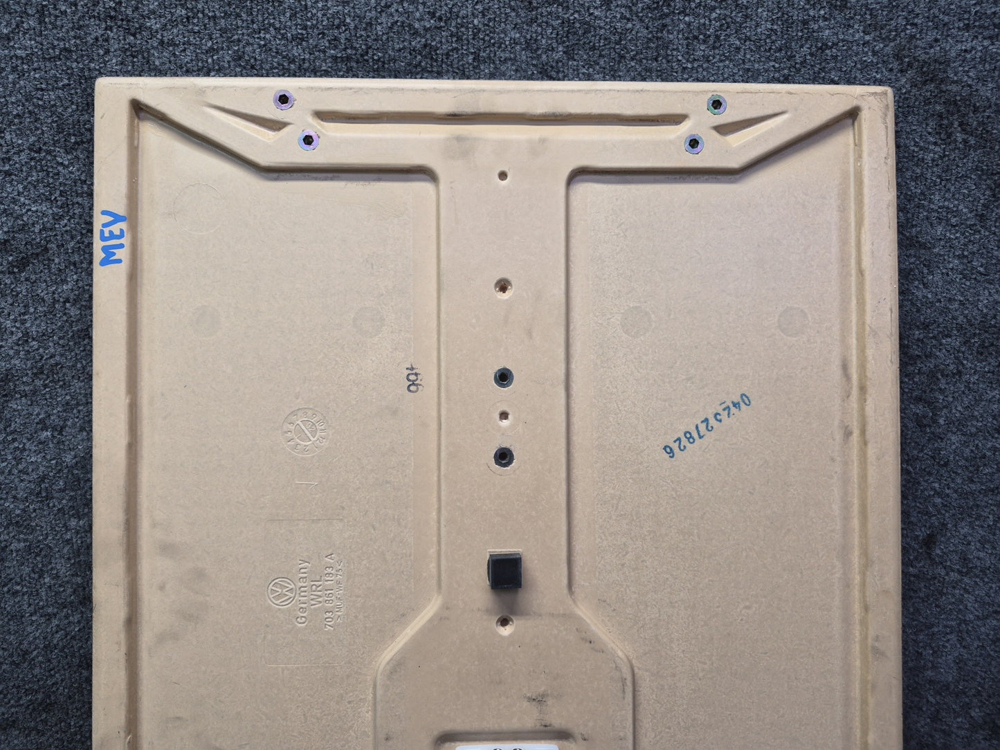 99-03 Volkswagen VW Eurovan T4 Rear Folding Table TOP 703861183A Gray OEM