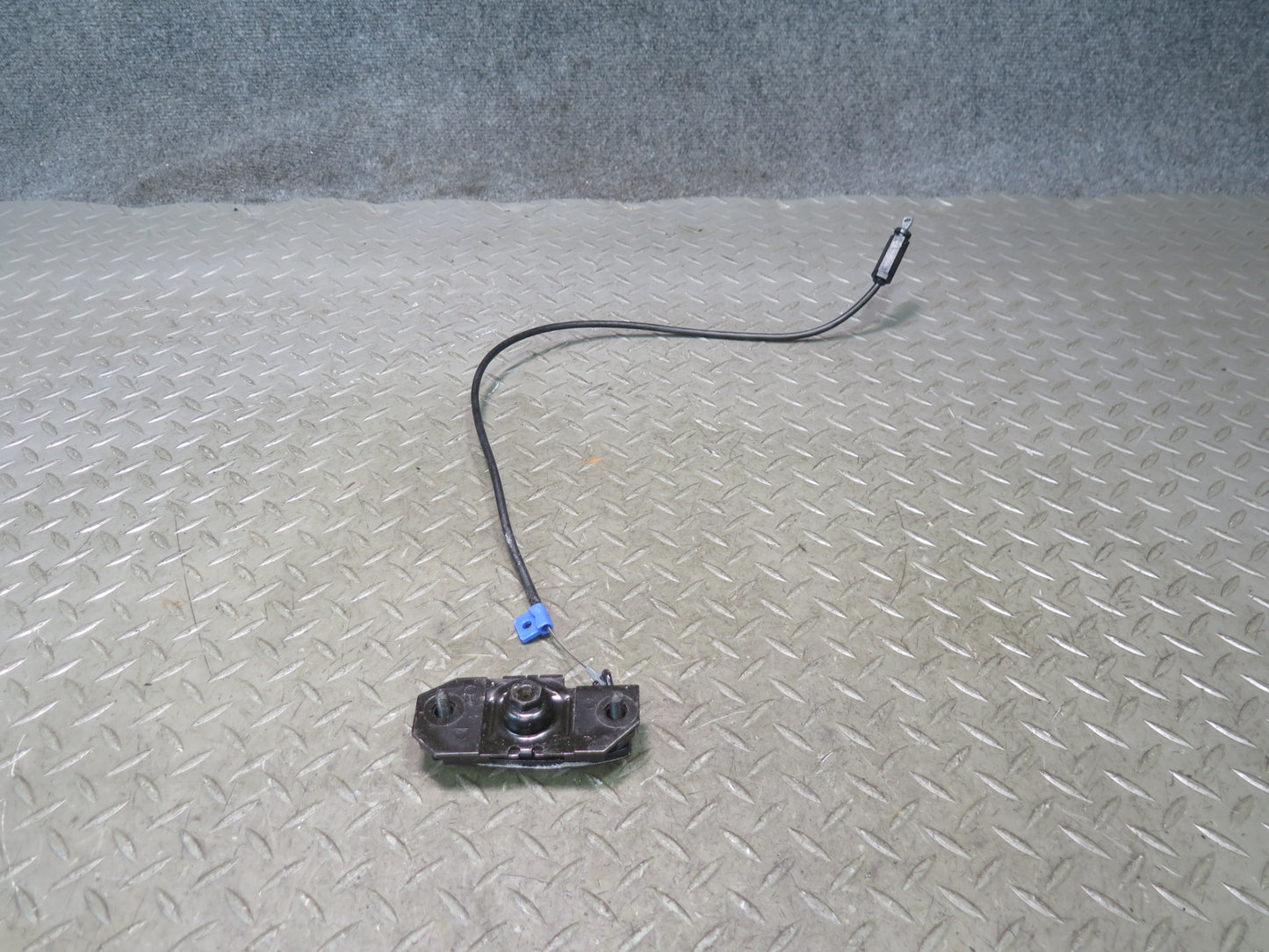94-96 Chevrolet Corvette C4 Convert TOP Deck Lid Release Cable Latch Handle OEM