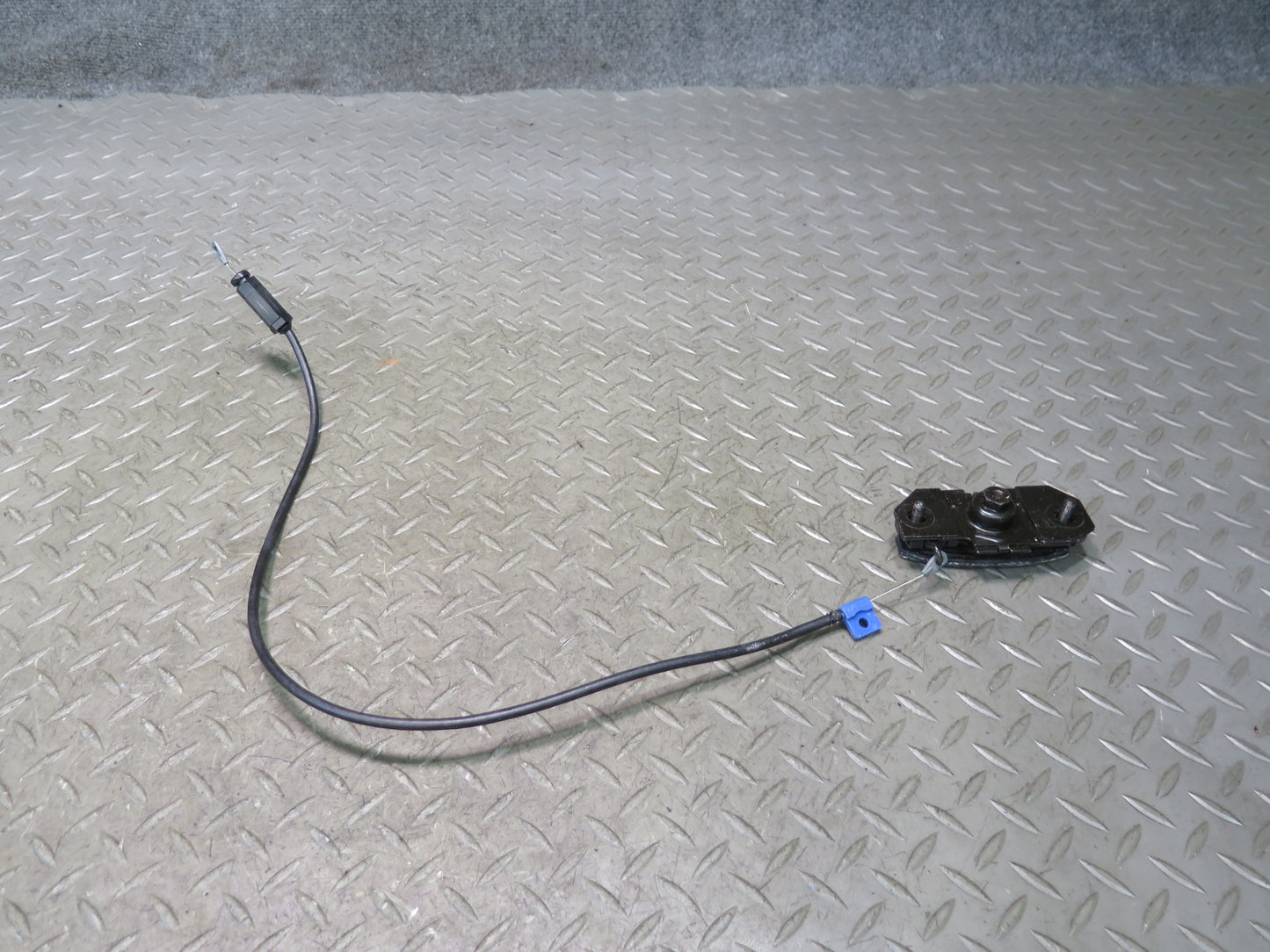 94-96 Chevrolet Corvette C4 Convert TOP Deck Lid Release Cable Latch Handle OEM