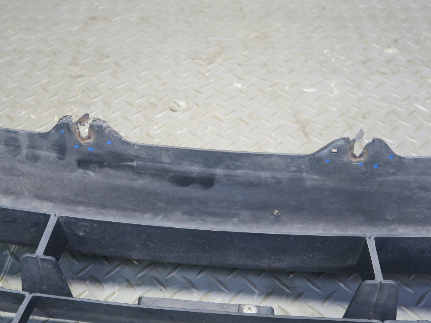 06-09 Nissan Z33 350Z Convertible Front Bumper Cover w Grille Black Damaged