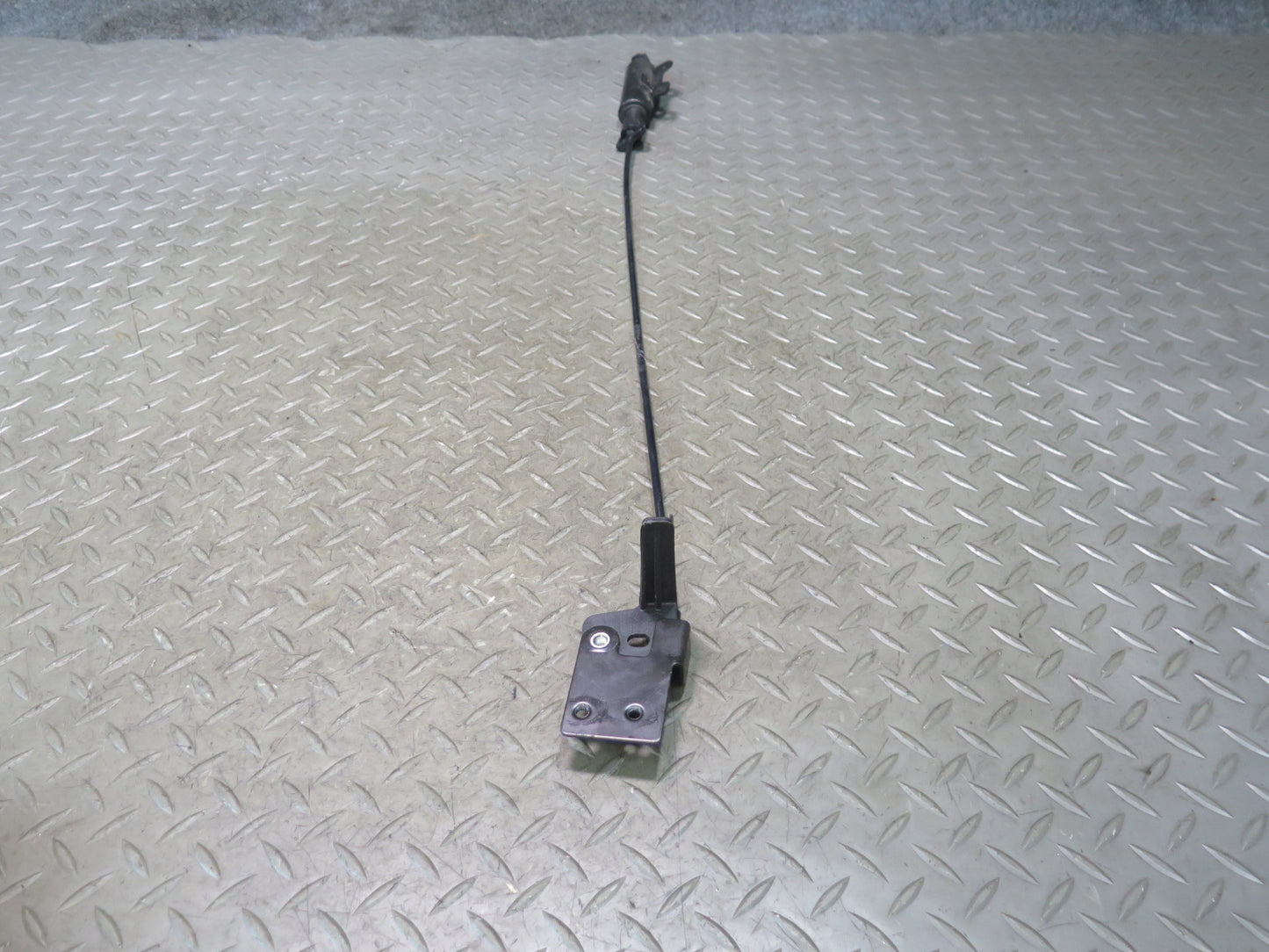 92-96 Chevrolet Corvette C4 Convertible Set of 2 TOP Roof Tonneau Lock Latch OEM