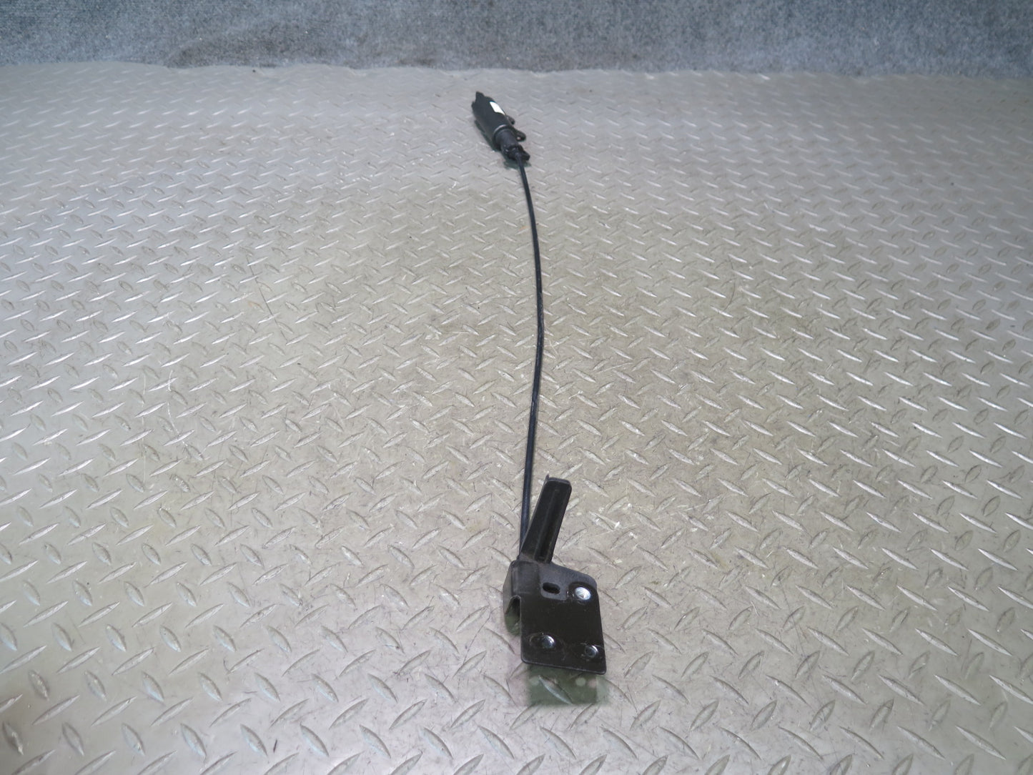 92-96 Chevrolet Corvette C4 Convertible Set of 2 TOP Roof Tonneau Lock Latch OEM