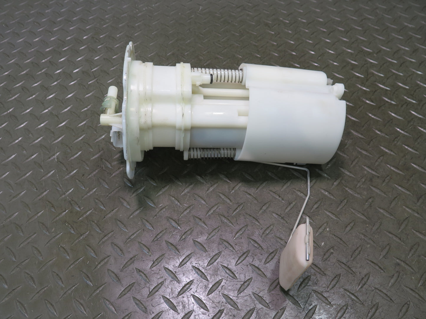 05-09 Nissan Z33 350Z Set of 2 Fuel Pump Level Sensor Sending Unit OEM