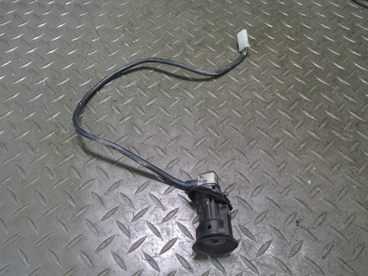 1986 Porsche 928 S Left Right Side Door Glove Box Cylinder Fuel Cap Lock KEY Set