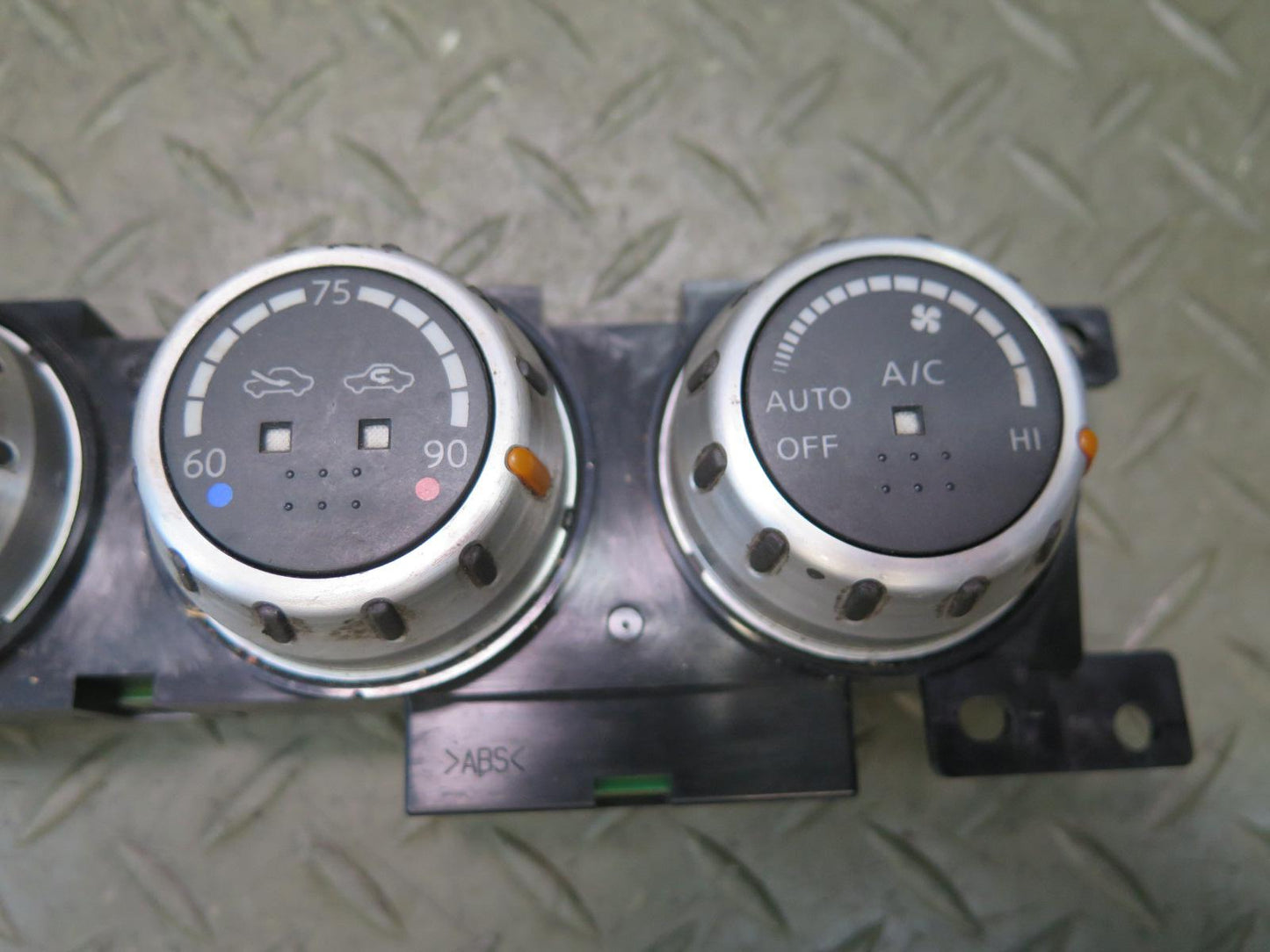 06-09 Nissan Z33 350Z A/C Heater Climate Control Switch Panel 96935-CF40A OEM