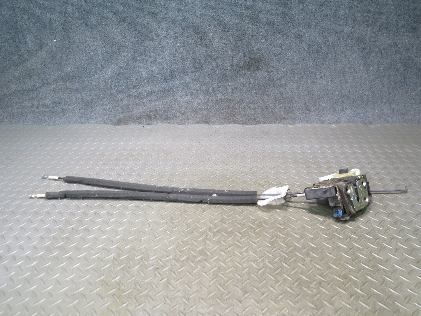 04-09 Nissan Z33 350Z Convertible Left Door Lock Latch Actuator 80553-AL510 OEM