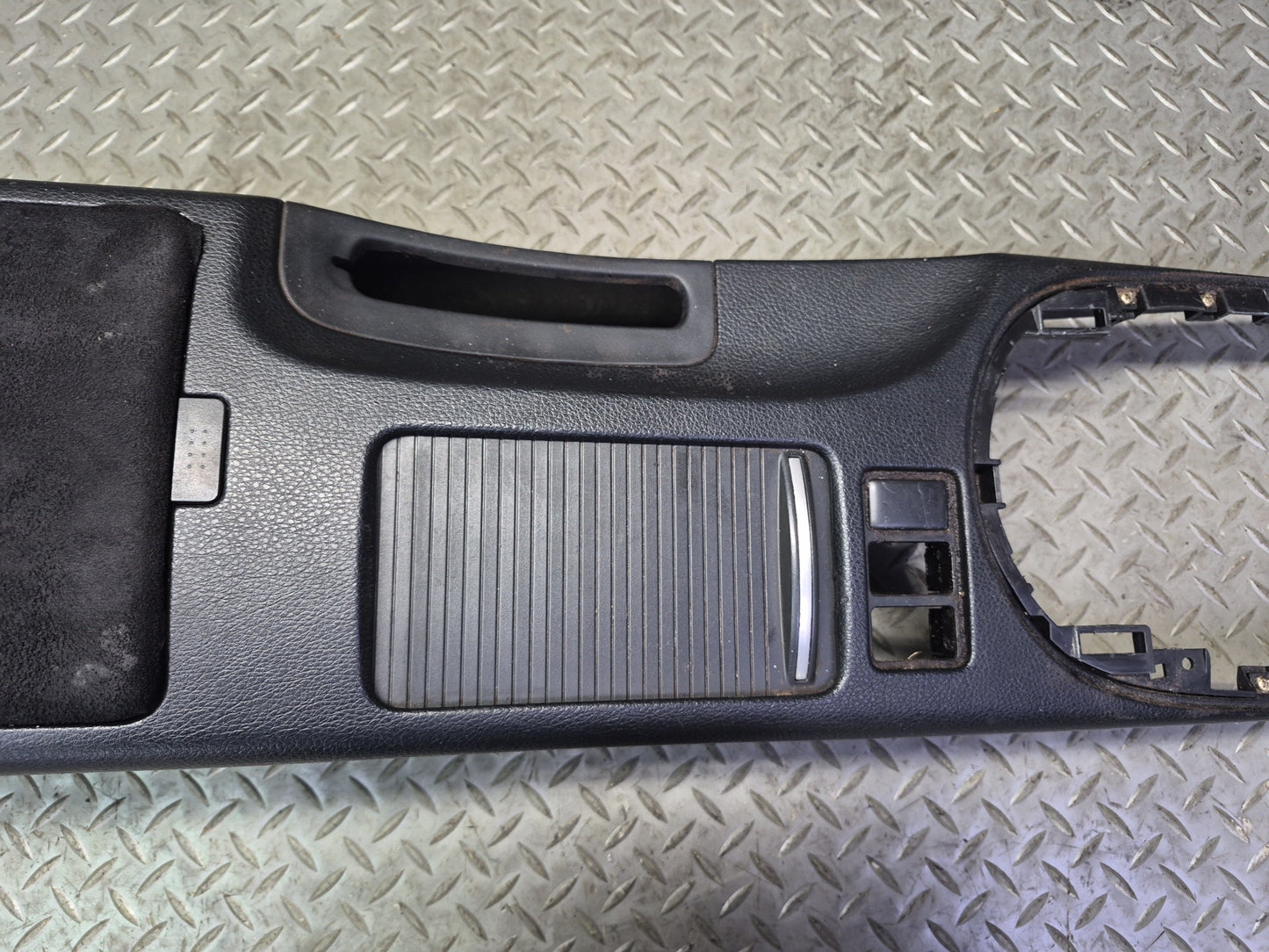 06-09 Nissan 350Z Z33 Convertible M/T Center Console Trim Cover Panel Black OEM