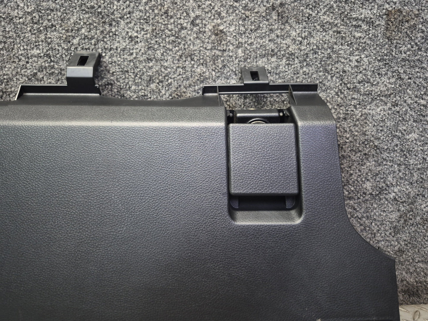 04-07 Nissan Z33 350Z Conv Dash Front Left & Right Knee Trim Panel Black Set OEM