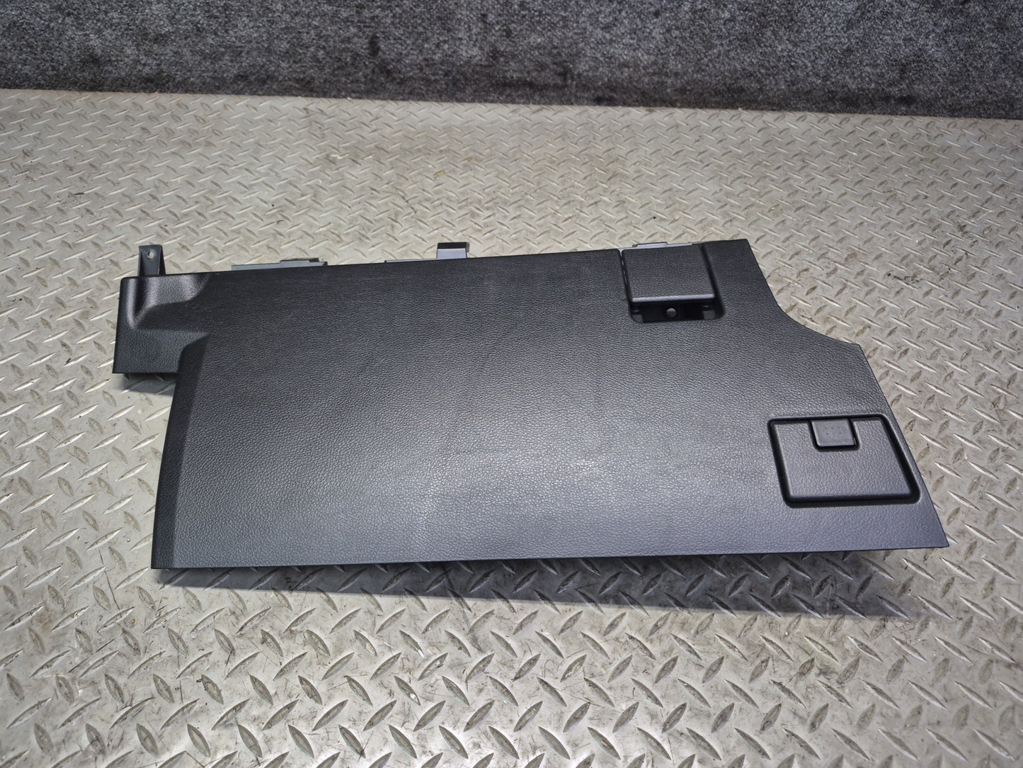 04-07 Nissan Z33 350Z Conv Dash Front Left & Right Knee Trim Panel Black Set OEM
