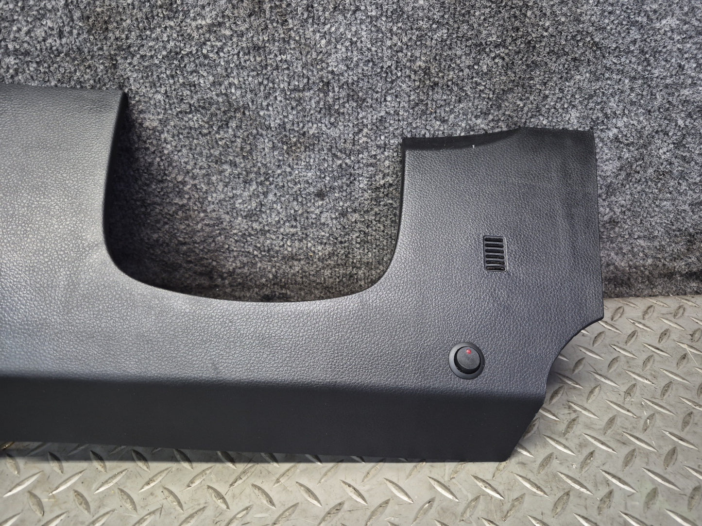 04-07 Nissan Z33 350Z Conv Dash Front Left & Right Knee Trim Panel Black Set OEM