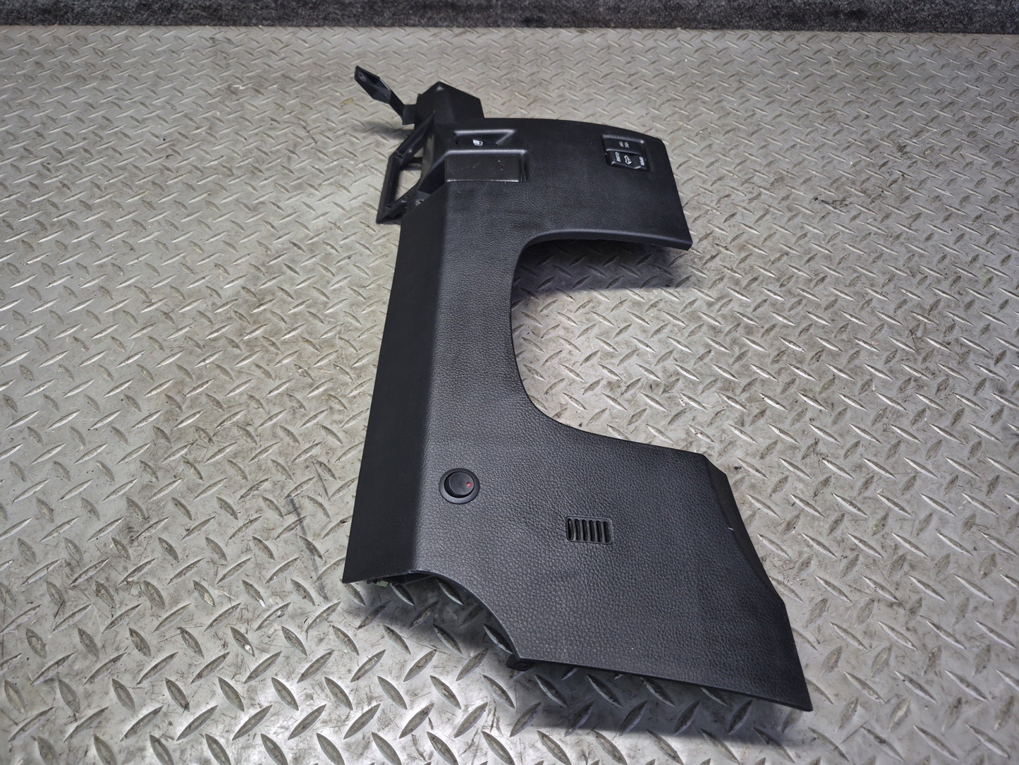 04-07 Nissan Z33 350Z Conv Dash Front Left & Right Knee Trim Panel Black Set OEM