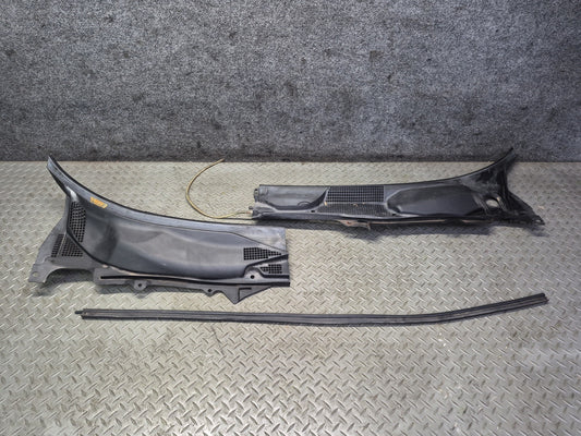 05-06 Nissan 350Z Z33 Convertible Front Windshield Cowl Trim Cover Panel Set OEM