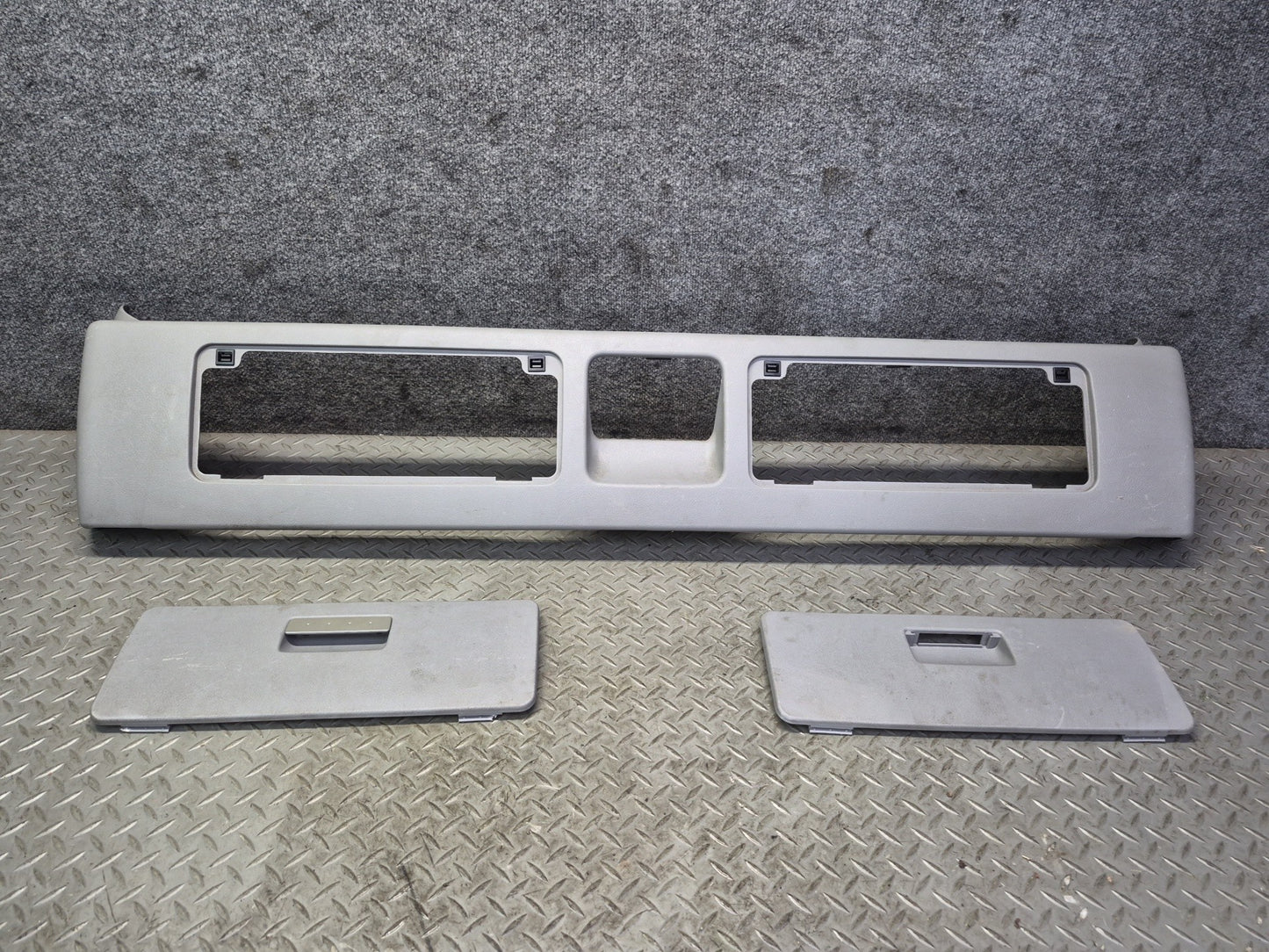 99-03 VW Eurovan T4 MV Rear Seat Lower Trim Cover Panel Access Bench Damaged