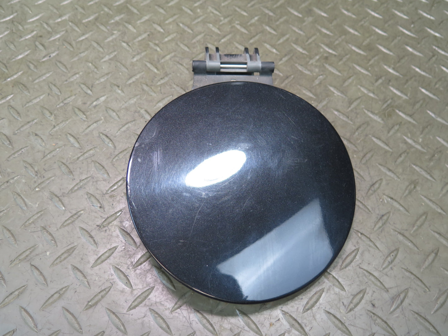 04-09 Nissan Z33 350Z Convertible Fuel Tank Filler Door Lid Cover w Cap Set OEM