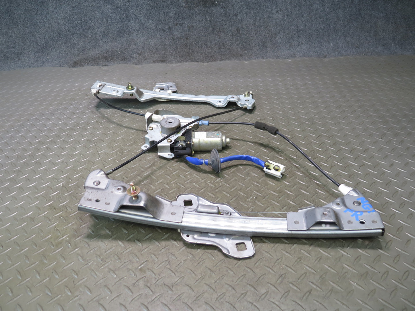 04-09 Nissan 350Z Z33 Convertible Right Pass Door Window Regulator w Motor OEM