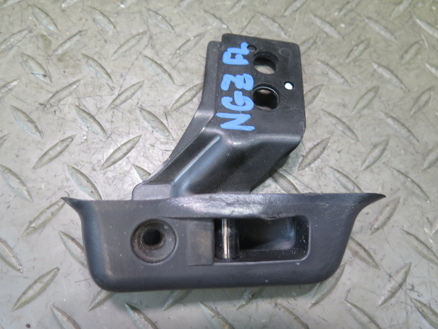 04-06 Nissan 350Z Z33 Convertible Set of 3 Roof Soft TOP Lock Latch Striker OEM