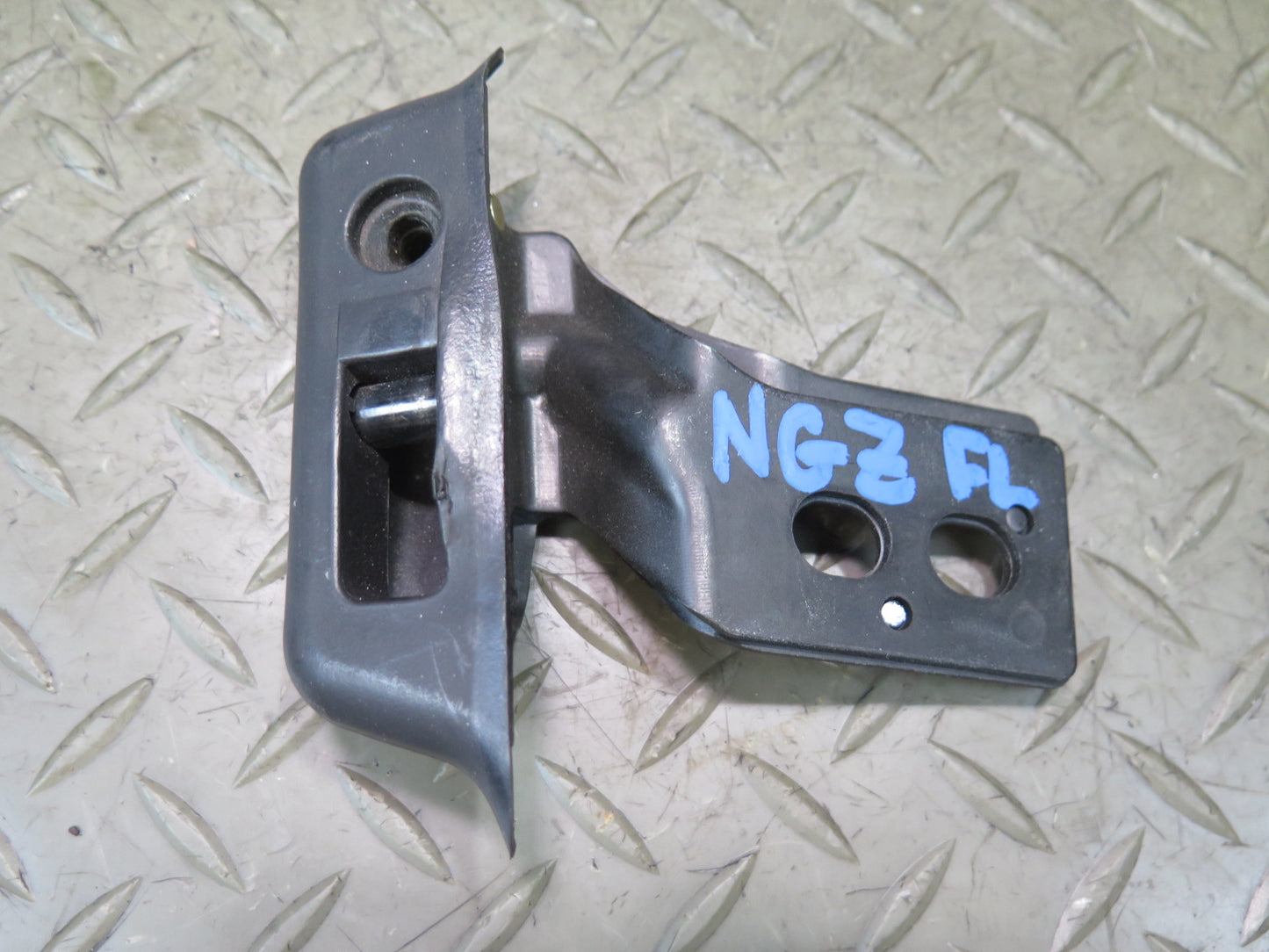 04-06 Nissan 350Z Z33 Convertible Set of 3 Roof Soft TOP Lock Latch Striker OEM