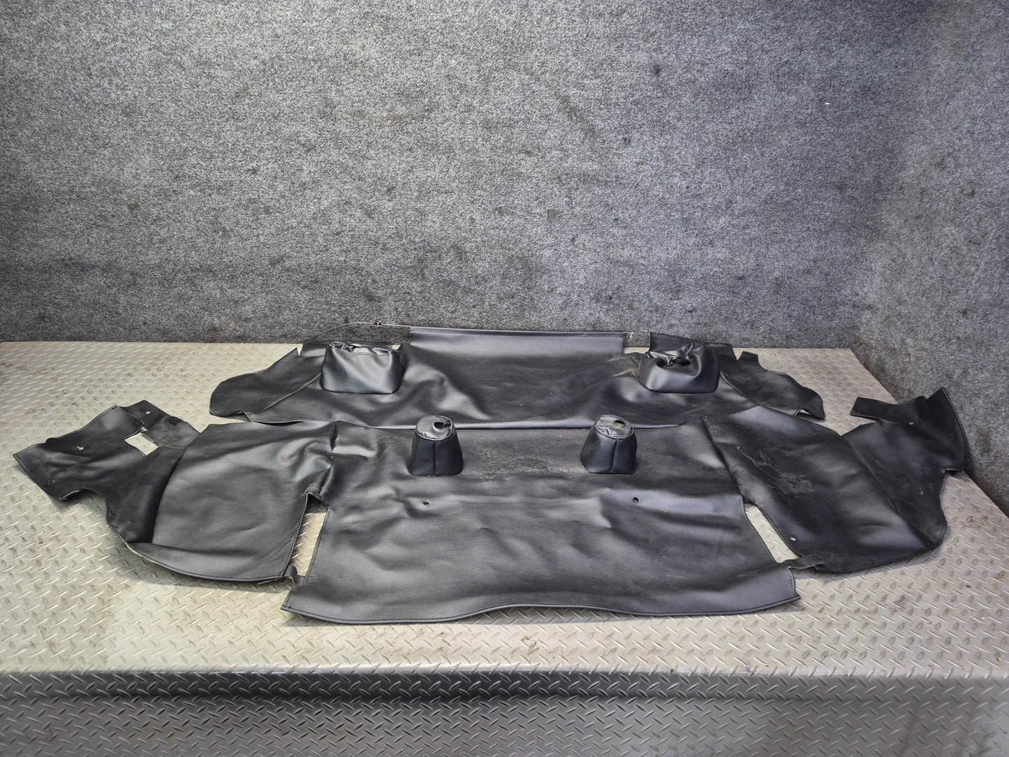 04-09 Nissan Z33 350Z Convertible TOP Roof Leather Compartment Liner Cover Dmgd
